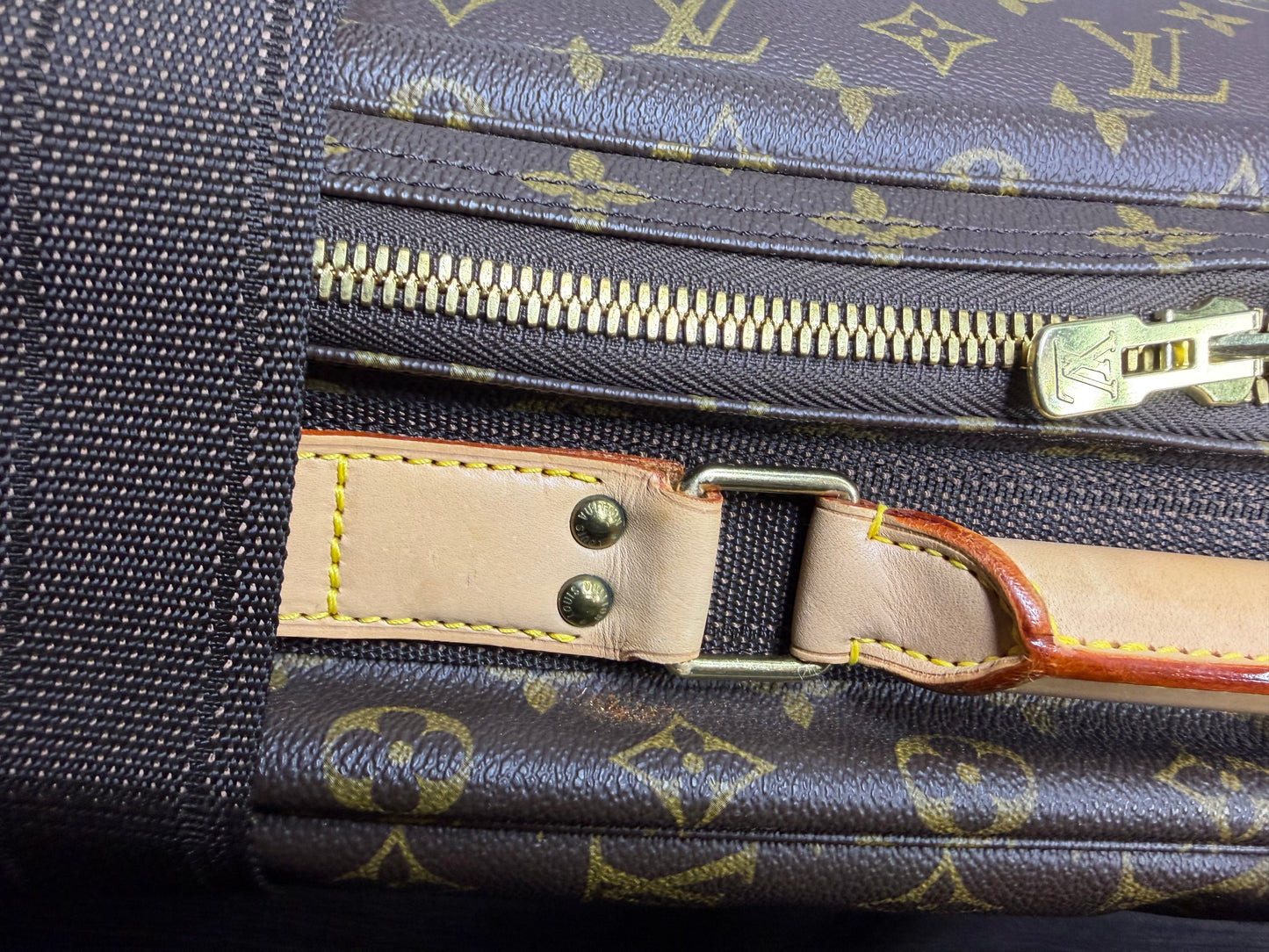 Louis Vuitton Satellite 60 Suit Case