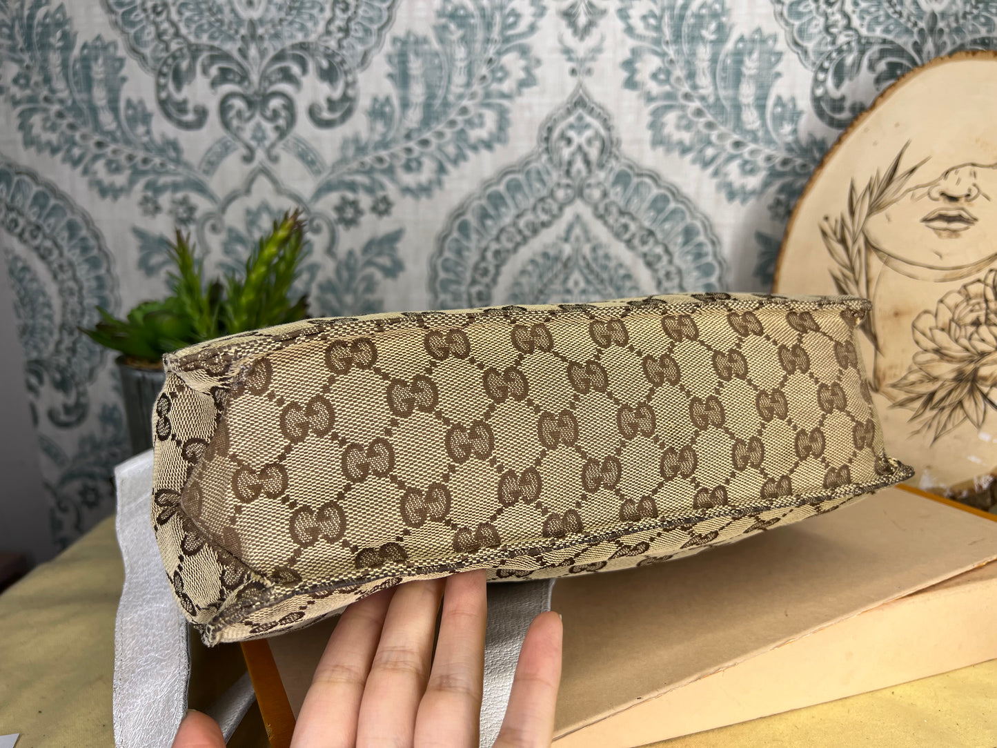 Gucci Eclipse Crossbody