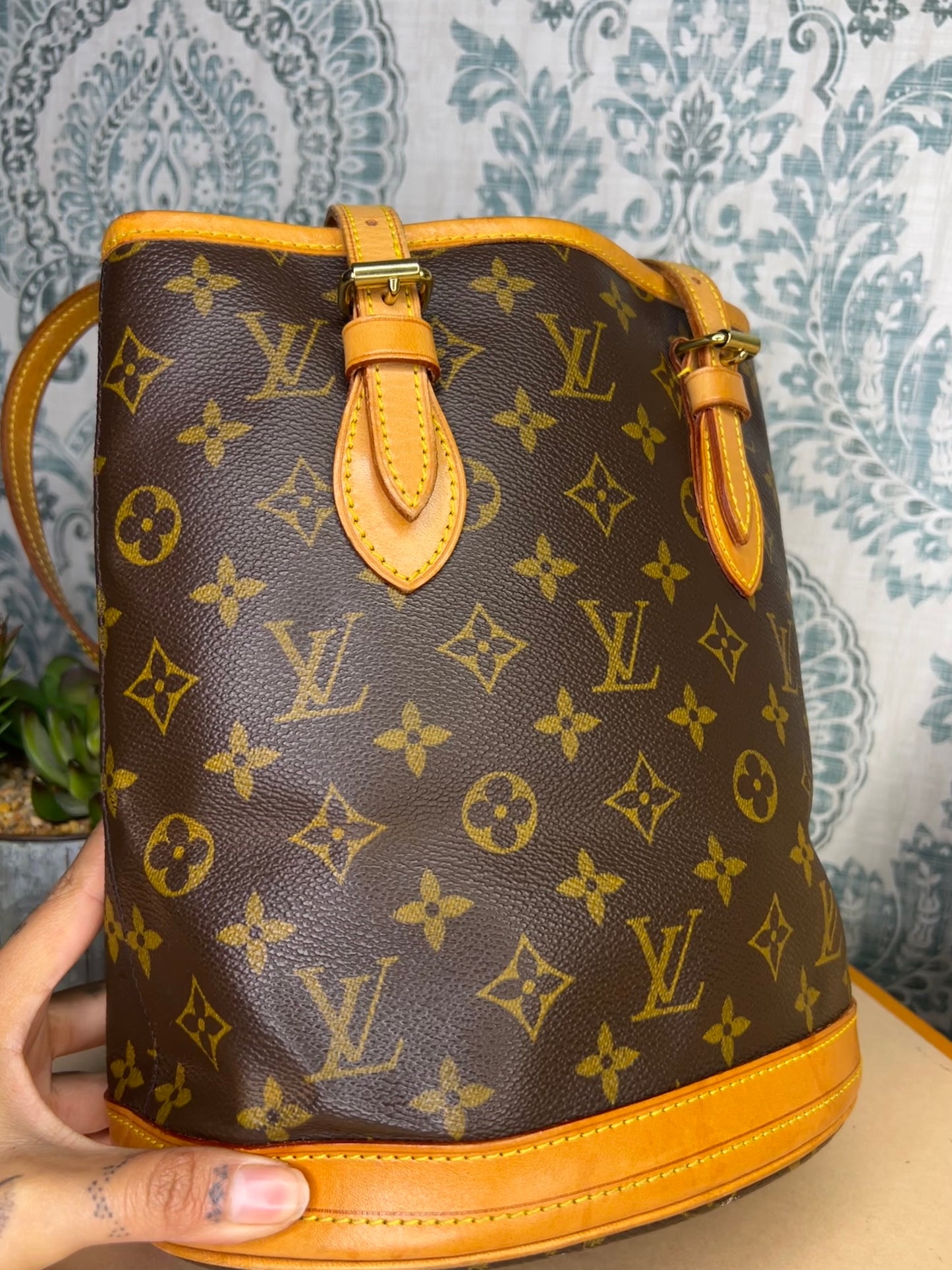 Louis Vuitton Bucket PM