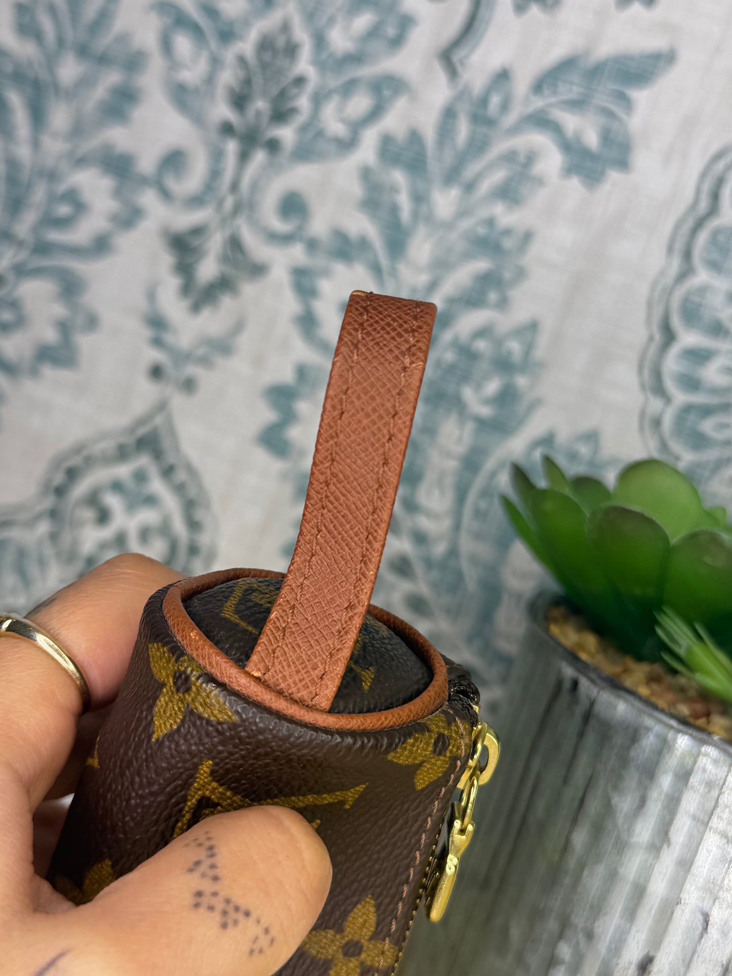 Louis Vuitton Etui 3 Balles De Golf Ball Pouch