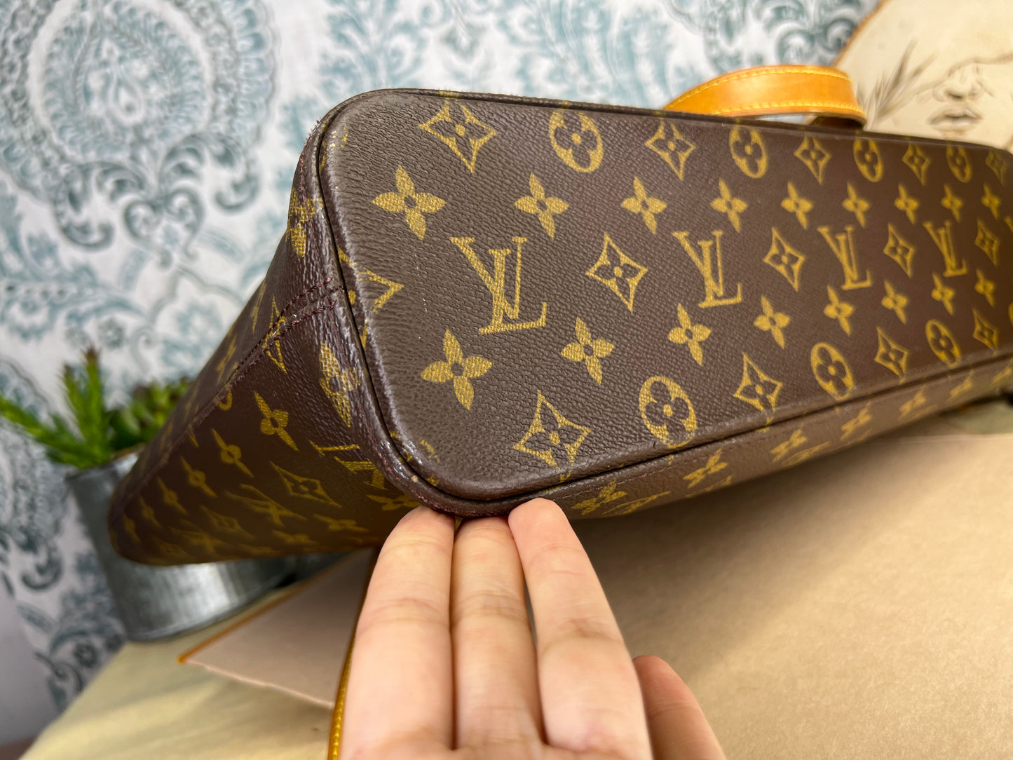 Louis Vuitton Luco Tote