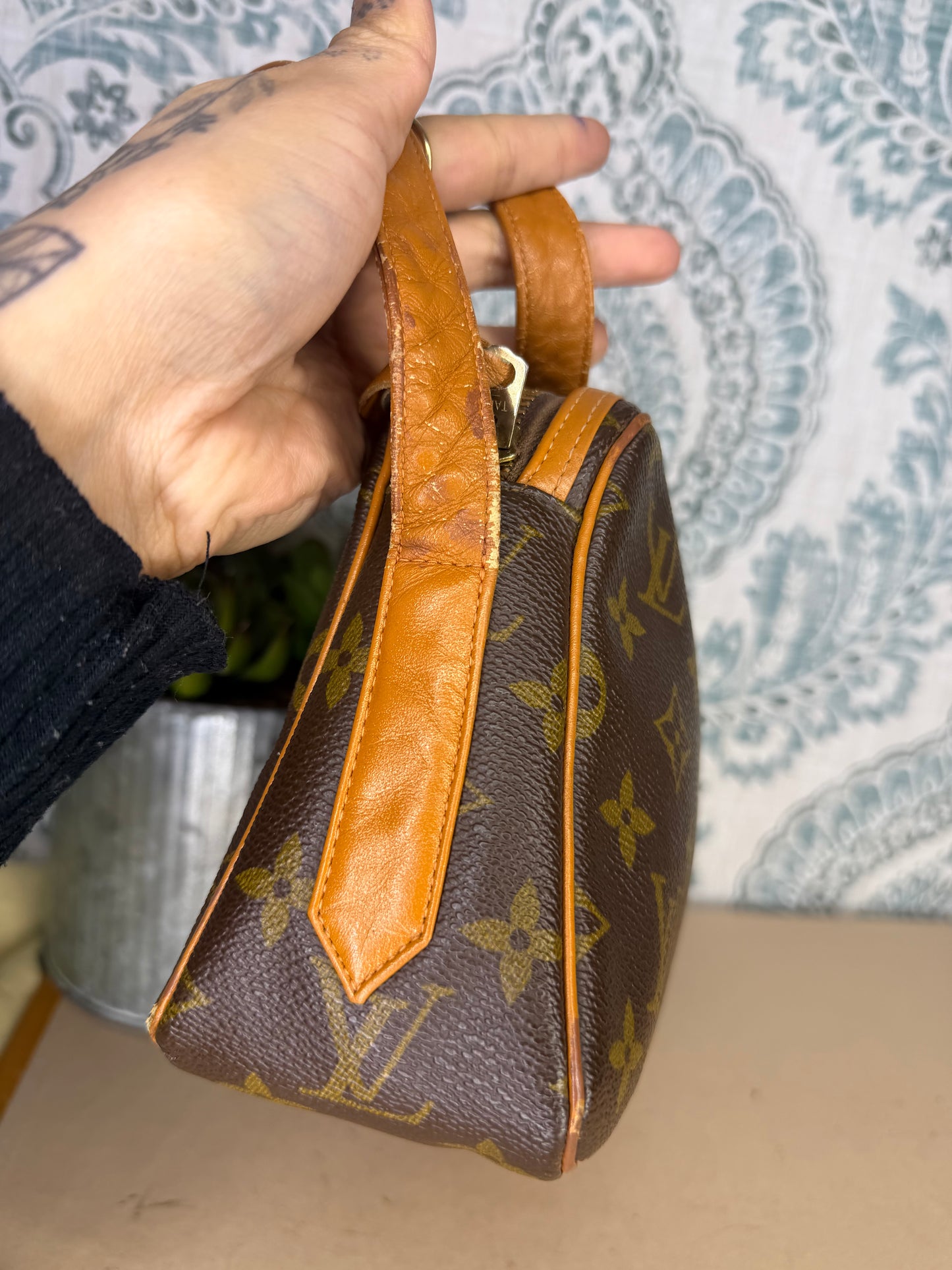 Louis Vuitton French Company Shoulder Bag
