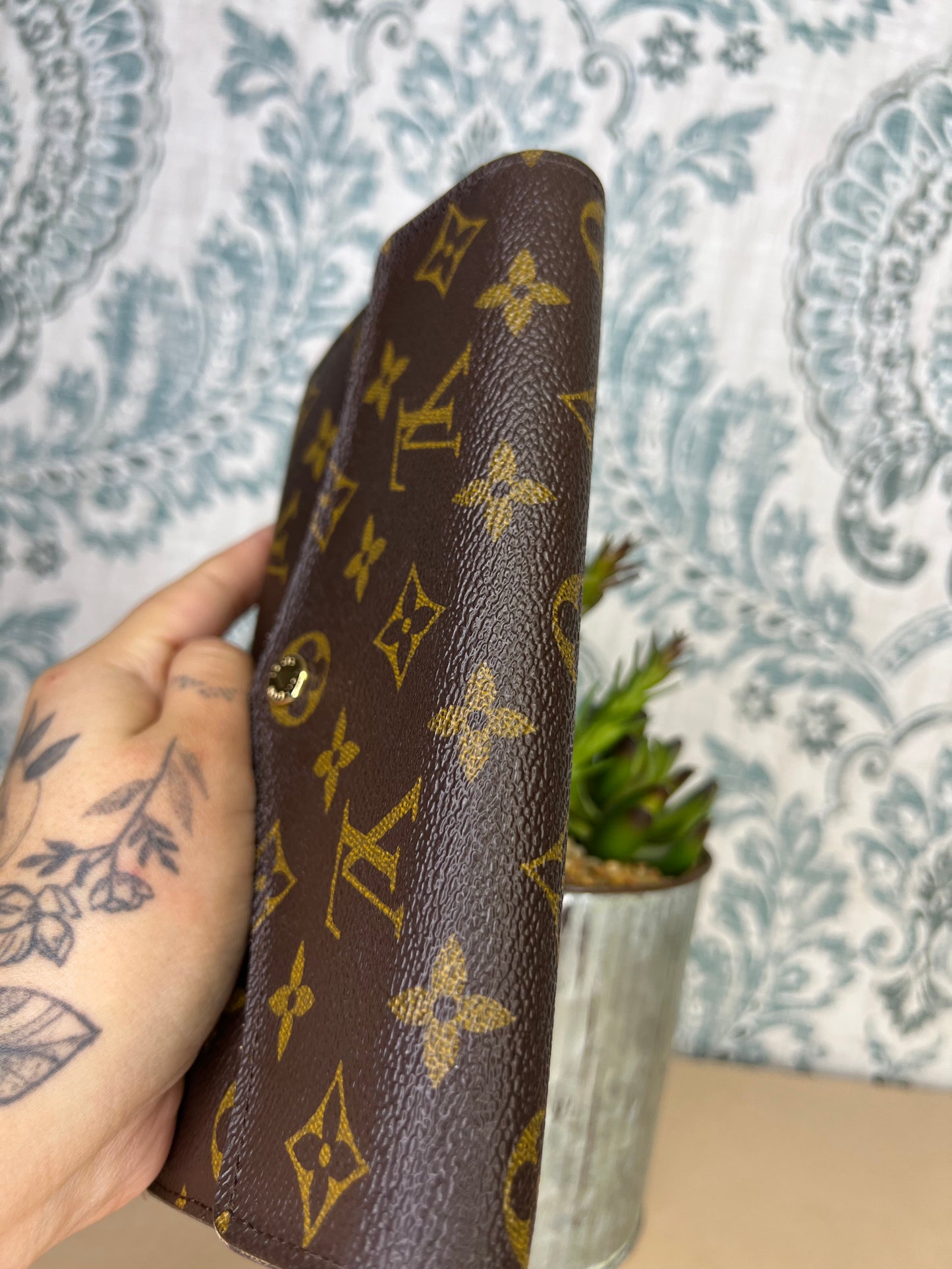 Louis Vuitton Monogram Sarah Wallet NM