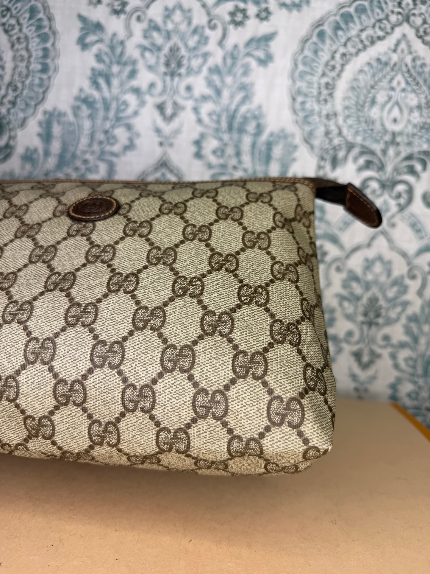 Gucci Supreme Brown Vintage Clutch / Pouch
