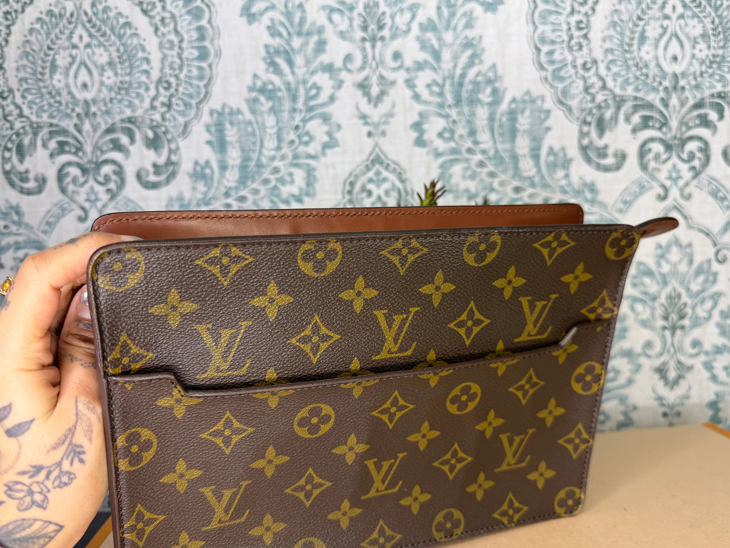 Louis Vuitton Pochette Homme Clutch