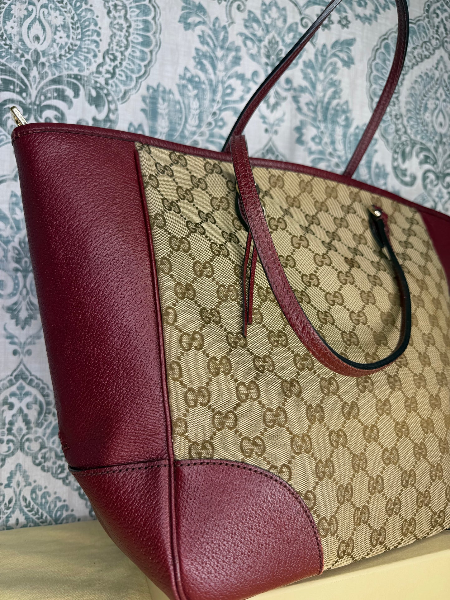 Gucci Medium Bree Zippered Tote