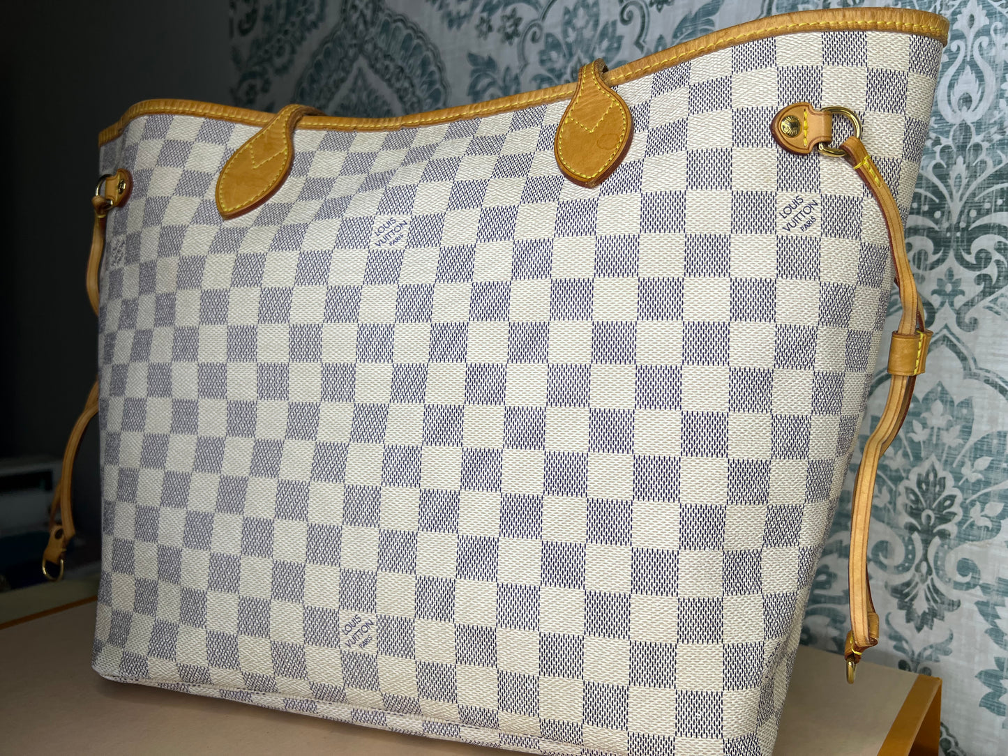 Louis Vuitton Neverfull MM Damier Azur
