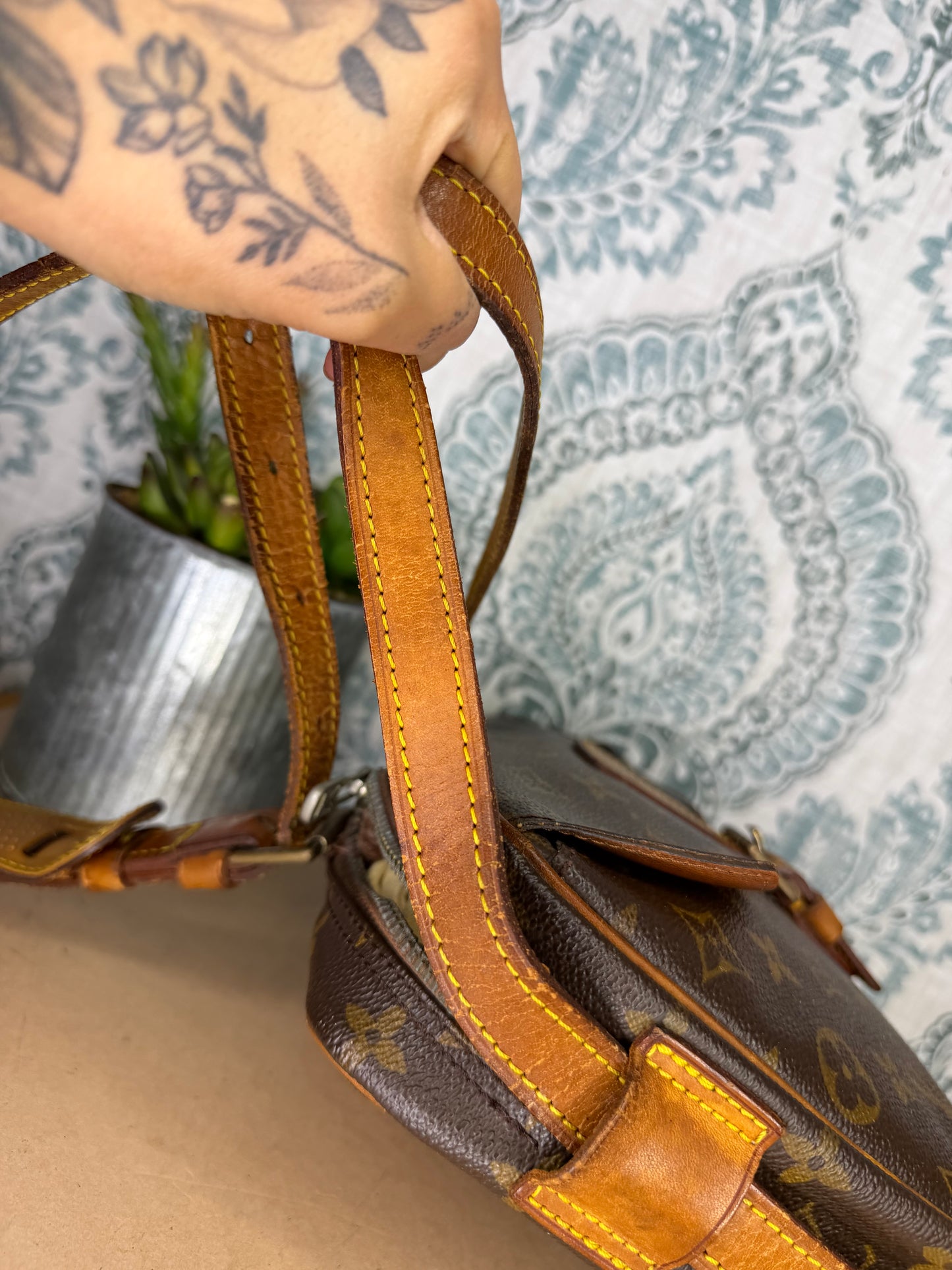 Louis Vuitton Jeune Fille GM (needs repair)