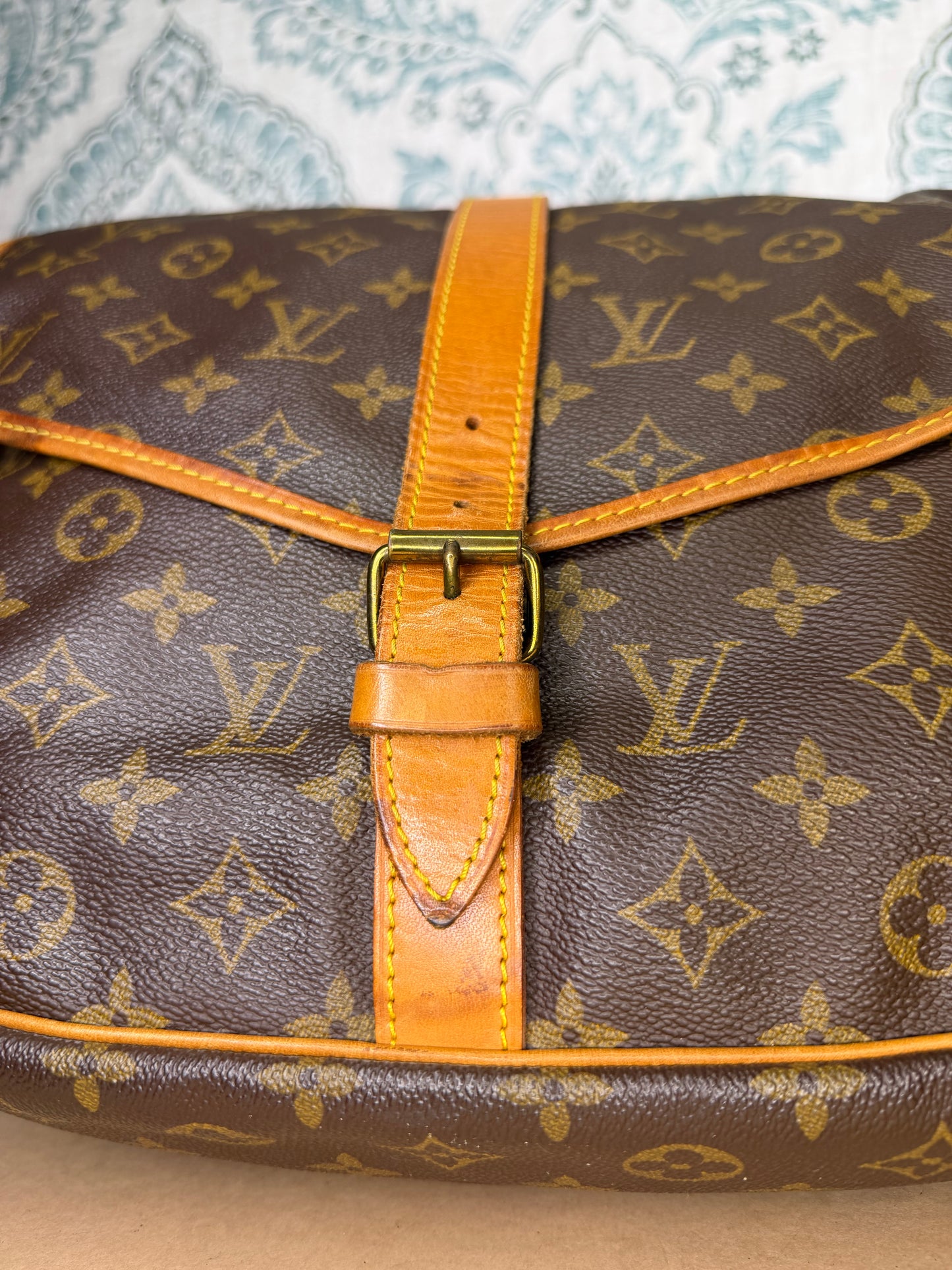 Louis Vuitton Saumur 35