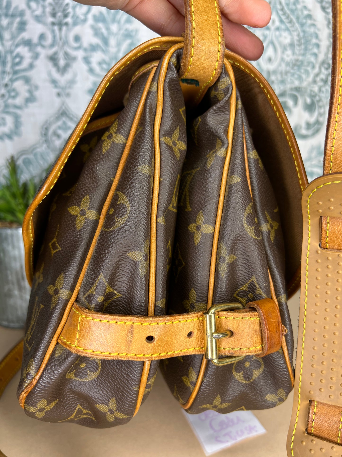 Louis Vuitton Saumur 30