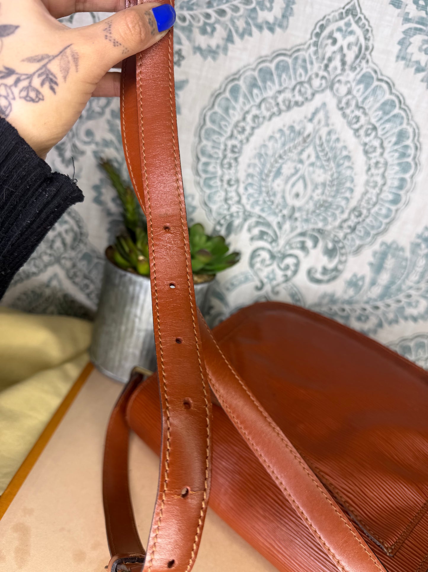 Louis Vuitton Epi Saint Cloud GM