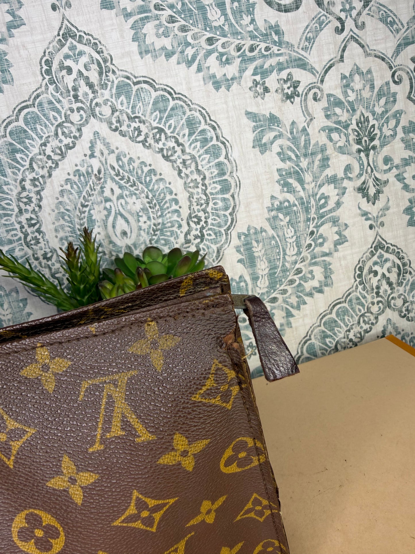 Louis Vuitton Monogram Toiletry 26 (damaged/project)