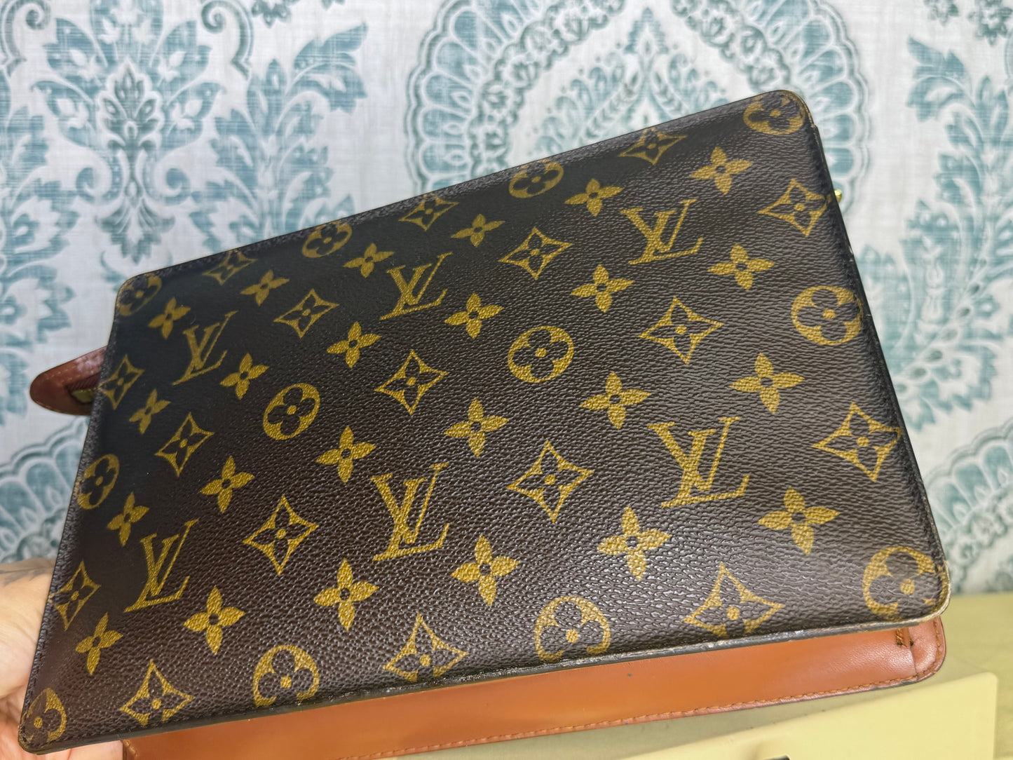 Louis Vuitton Pochette Homme Clutch
