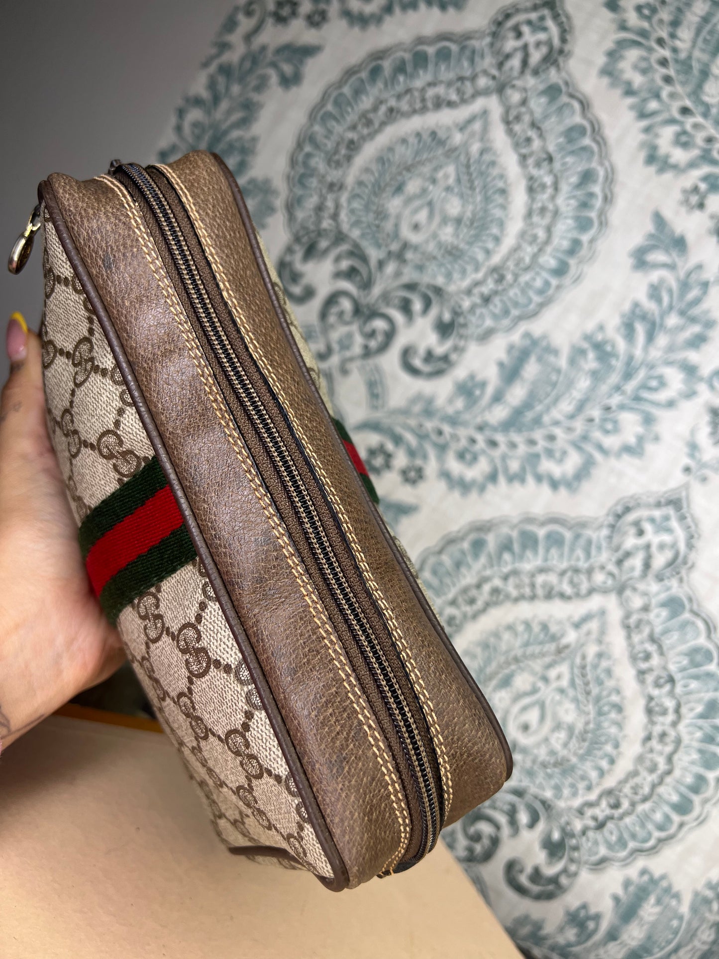 Gucci Supreme Brown Sherry Line Pouch