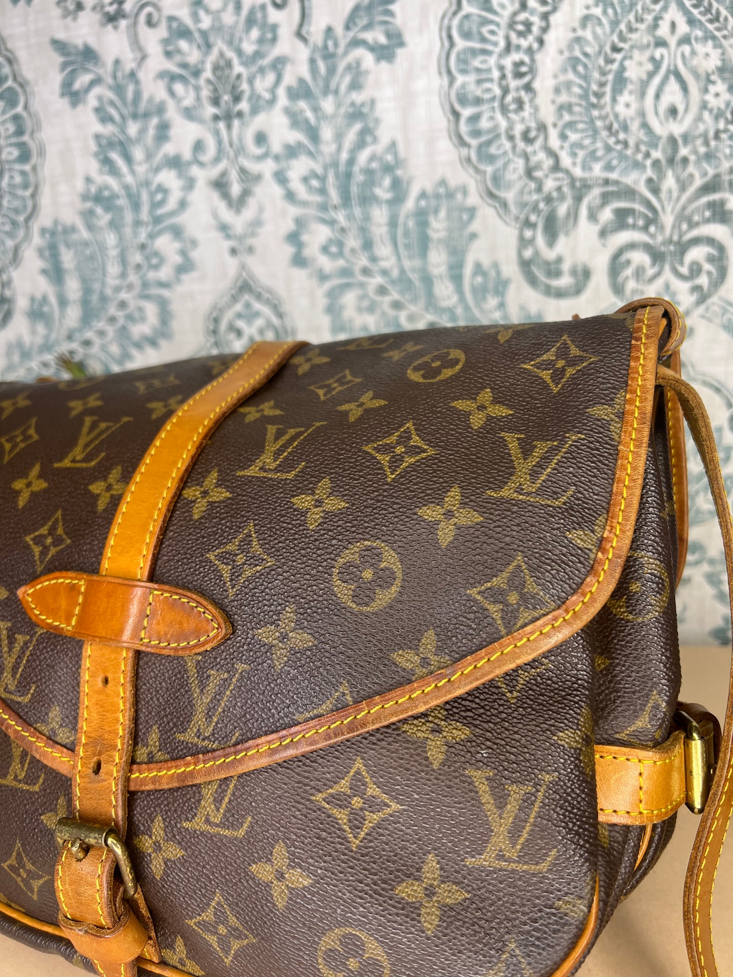 Louis Vuitton Saumur 30