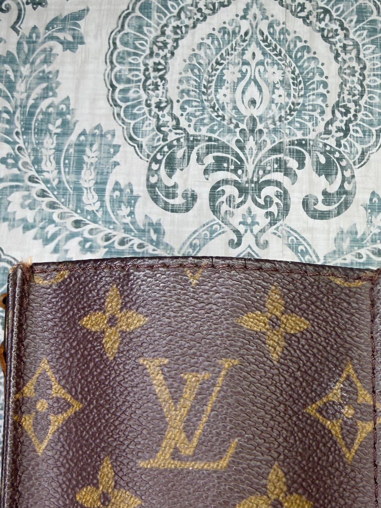Louis Vuitton Sac Plat