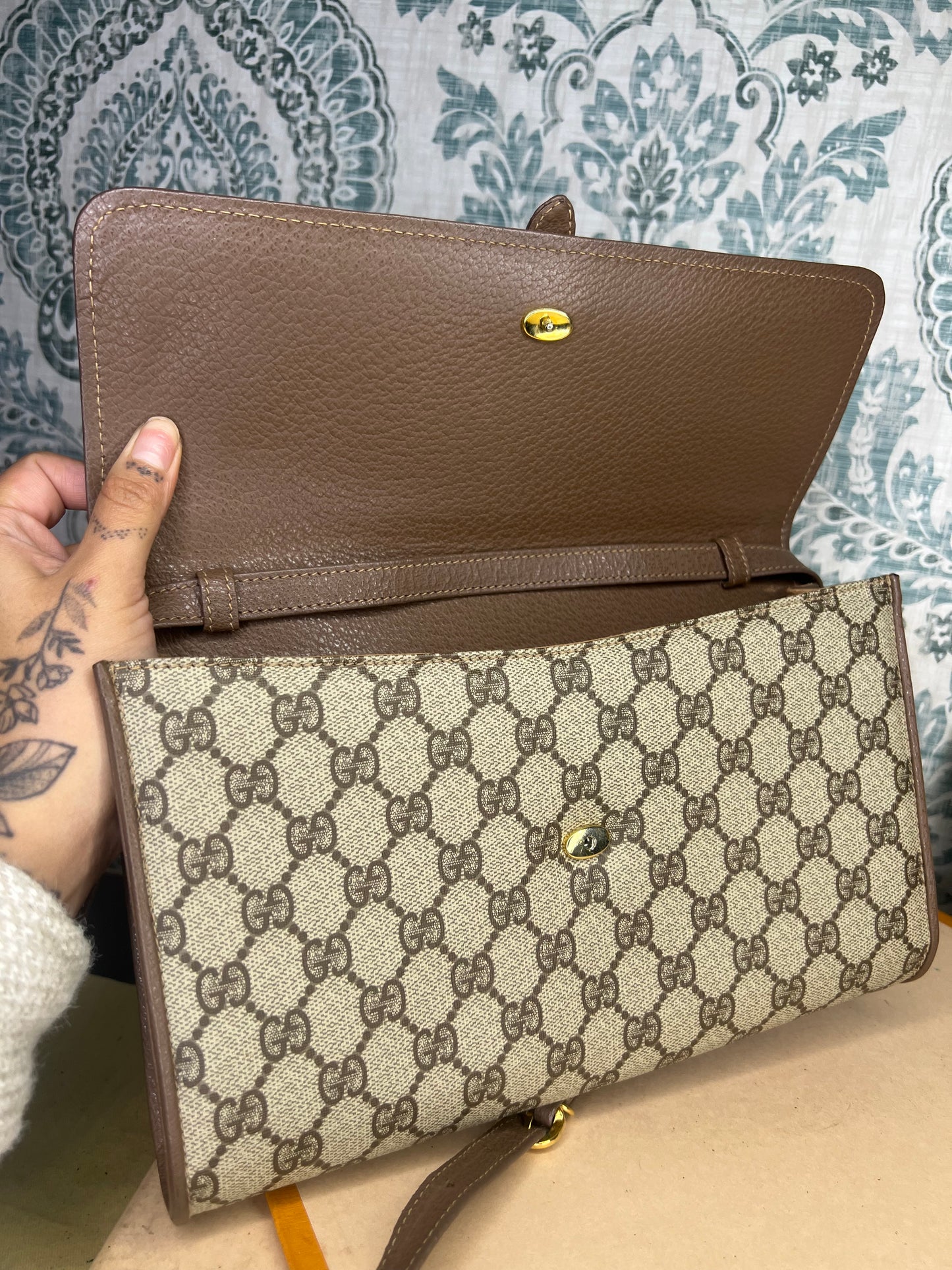 Gucci Supreme Vintage 2way Purse/Clutch