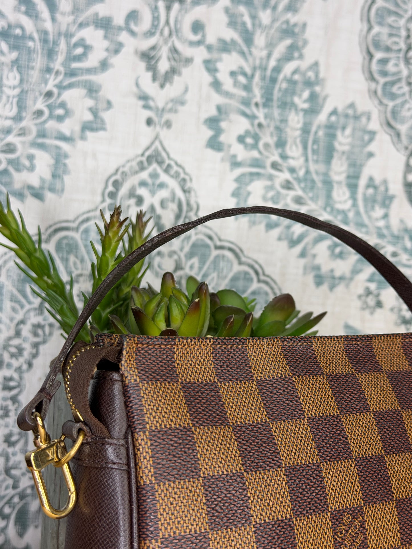 Louis Vuitton Damier Ebene Trousse Pochette