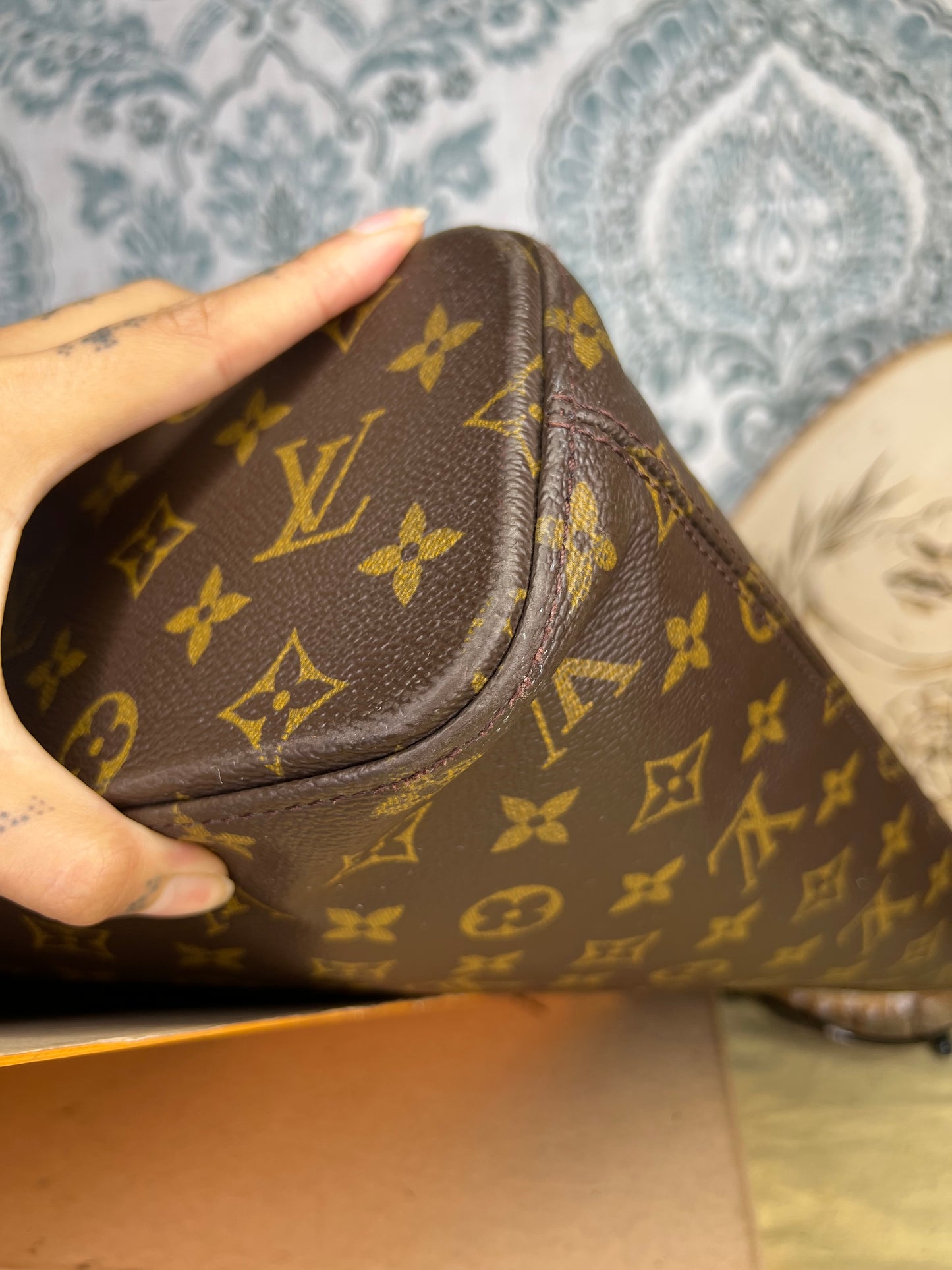 Louis Vuitton Luco Tote