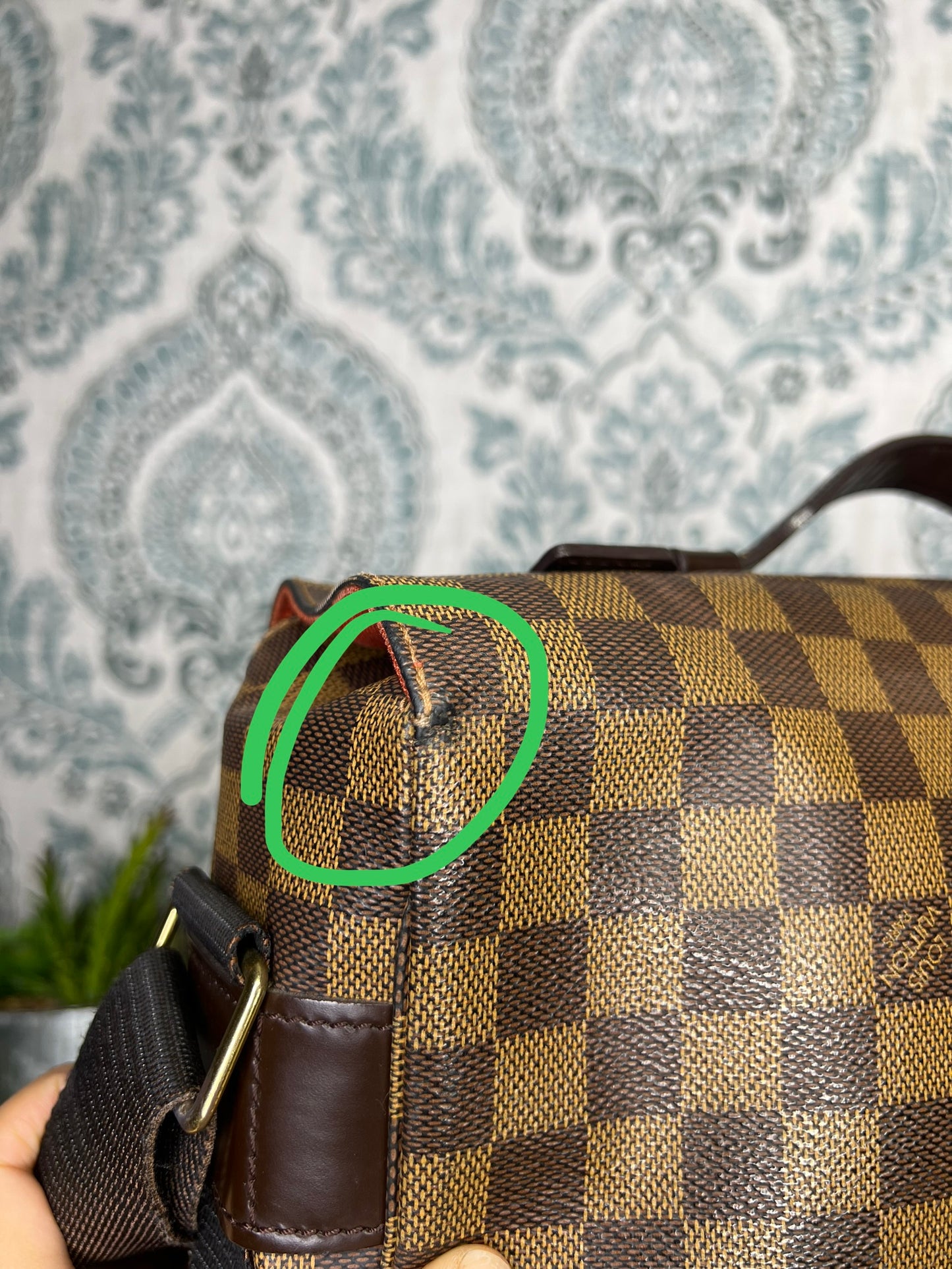 Louis Vuitton Broadway Messenger