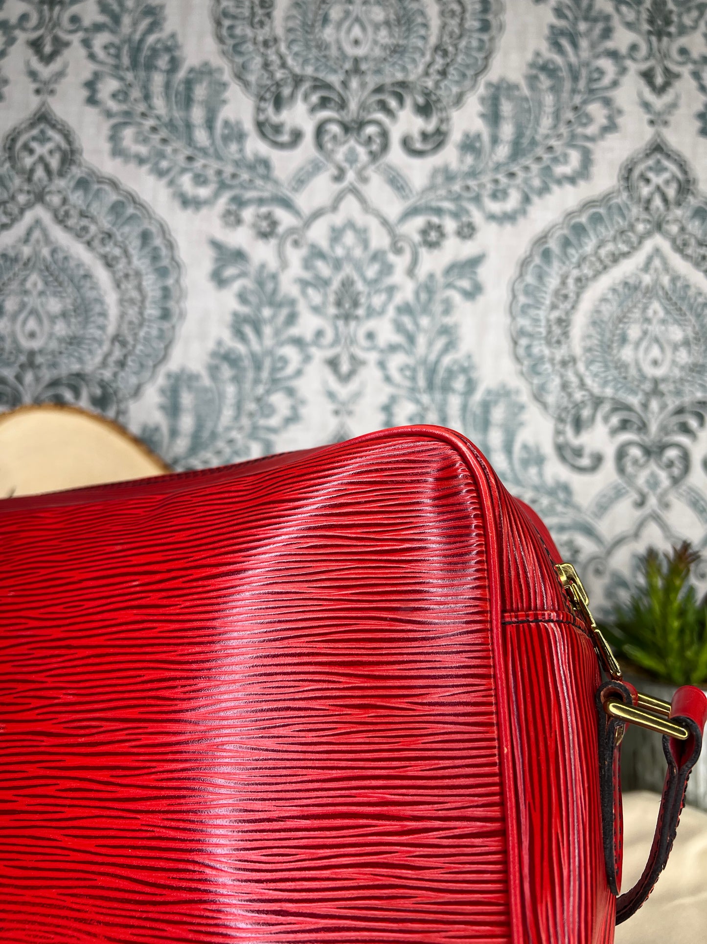 Trocadero 27 Red Epi