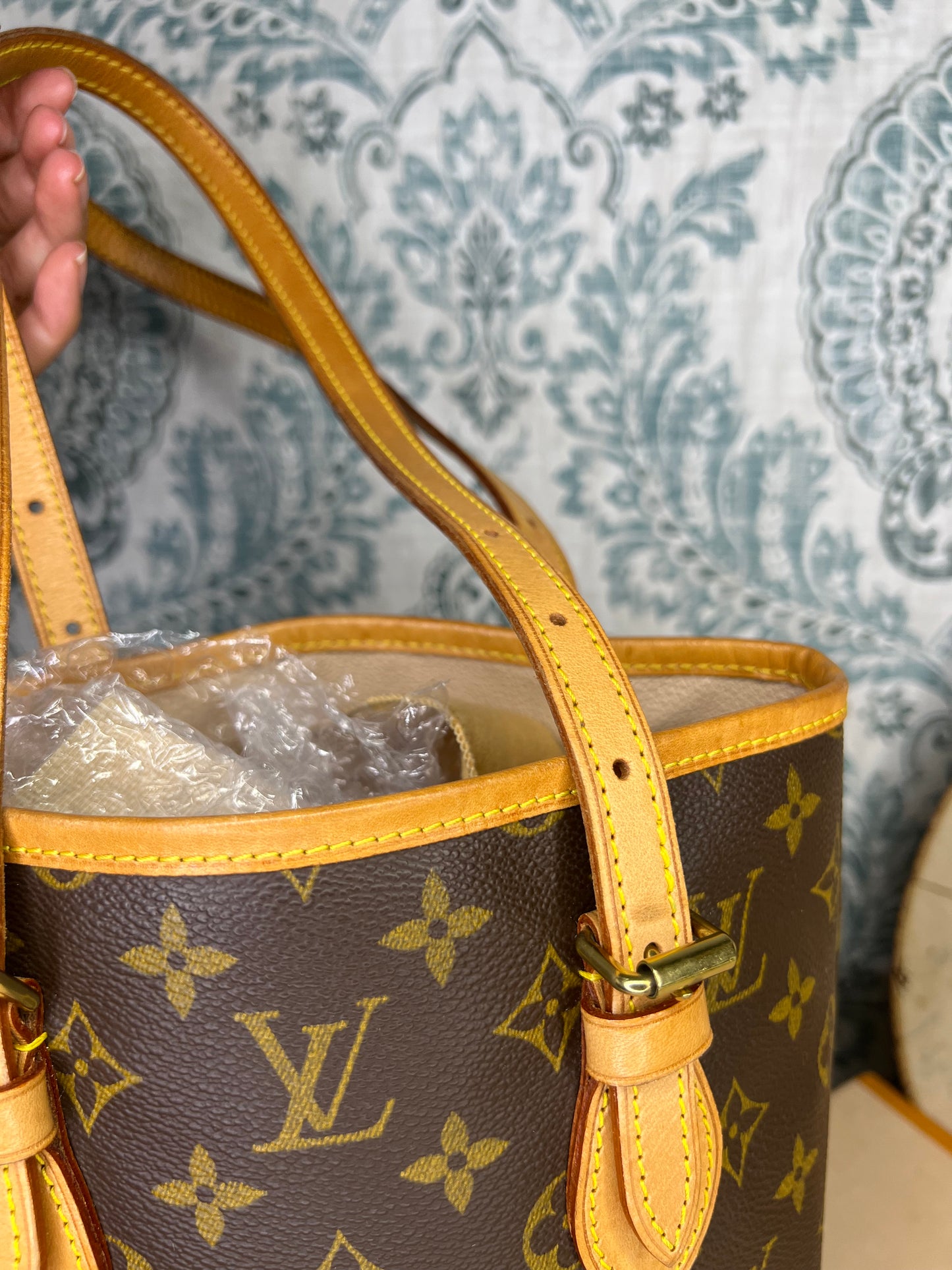 Louis Vuitton Bucket PM