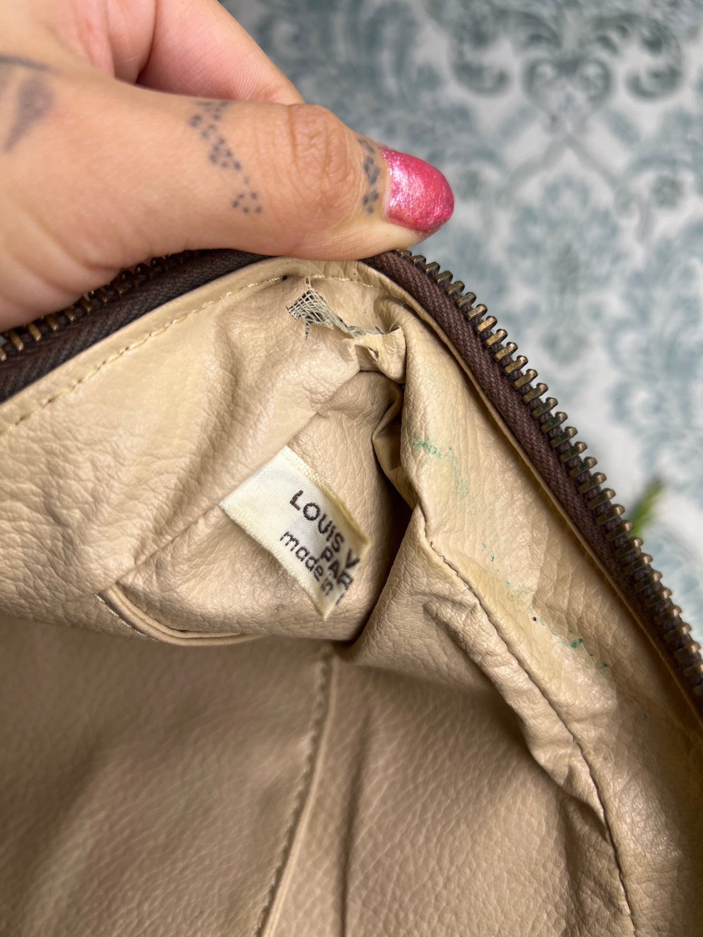 Louis Vuitton Trousse 28