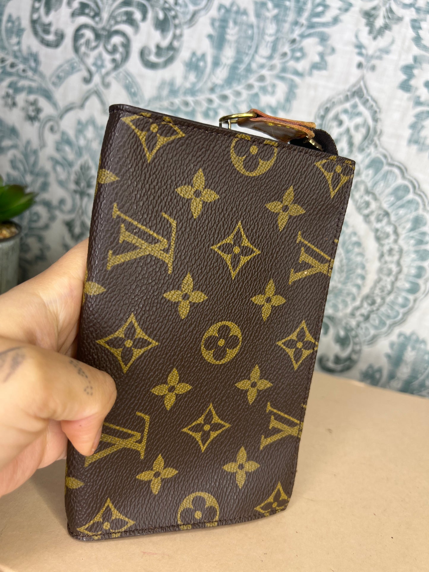 Louis Vuitton Bucket Pouch PM (damaged)