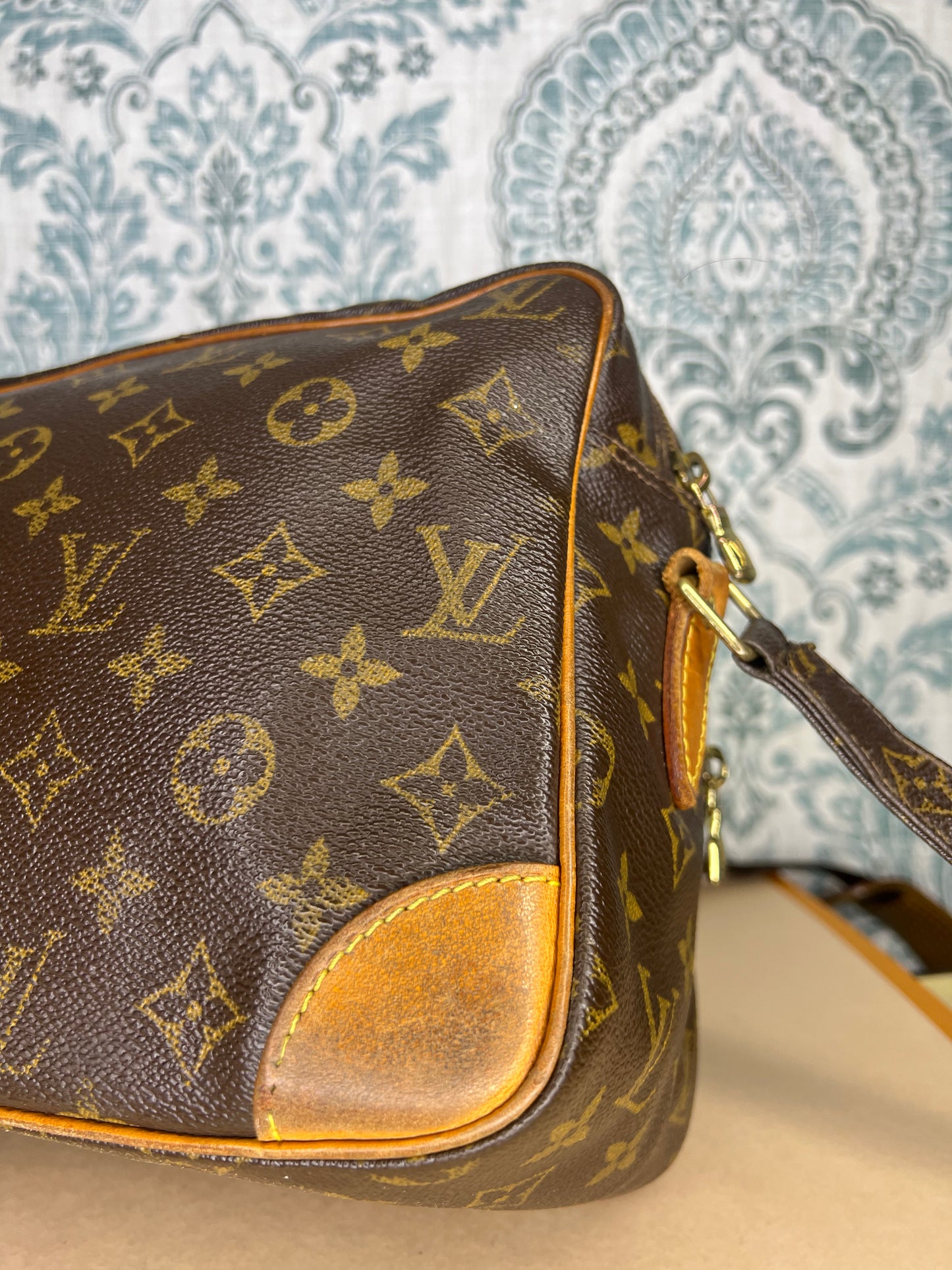 Louis Vuitton Nile PM