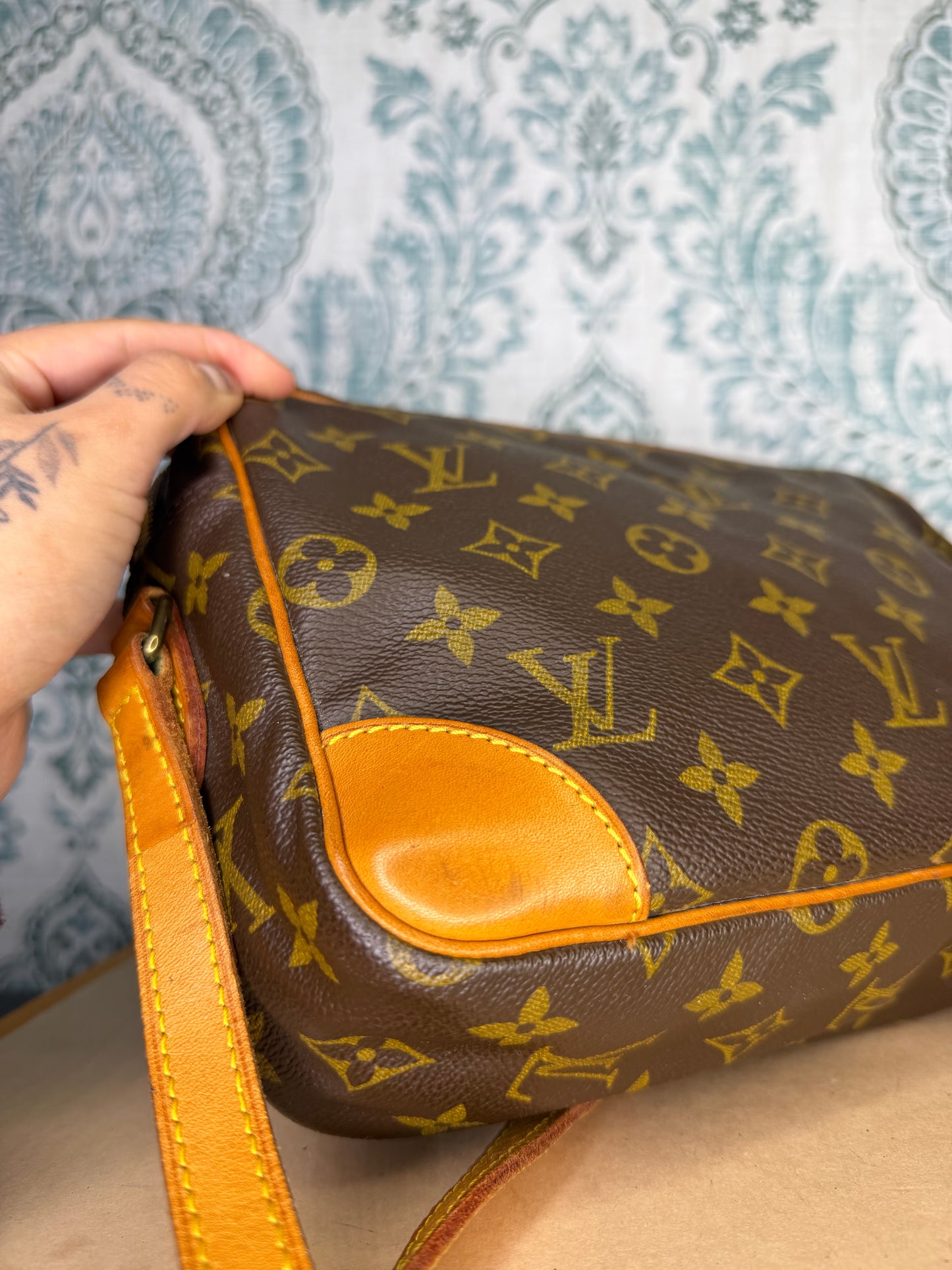 Louis Vuitton Trocadero 27