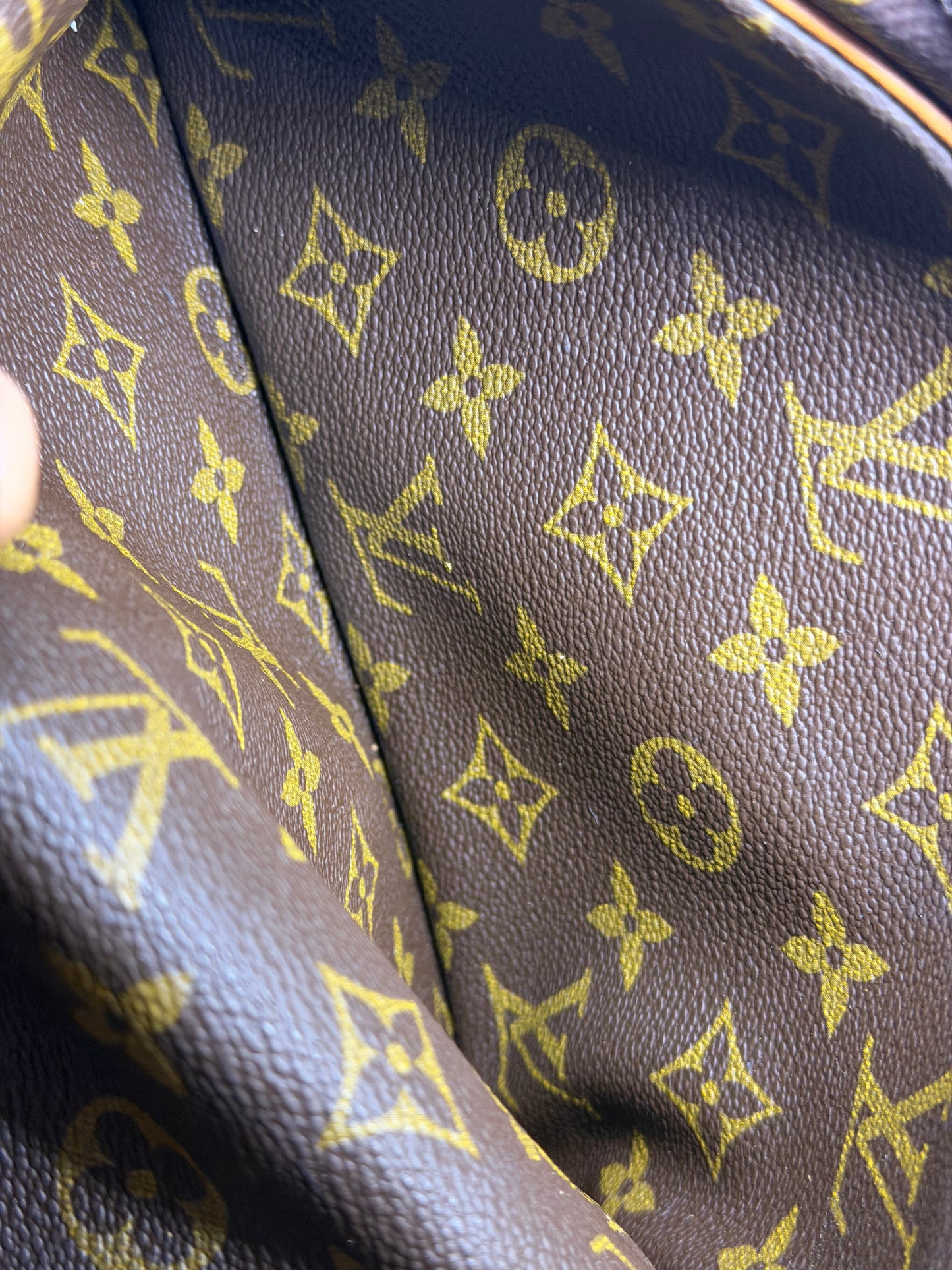 Louis Vuitton Saint Germain 24