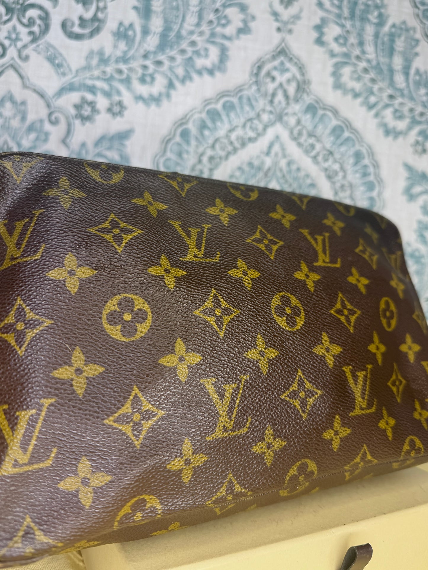 Louis Vuitton Trousse 28