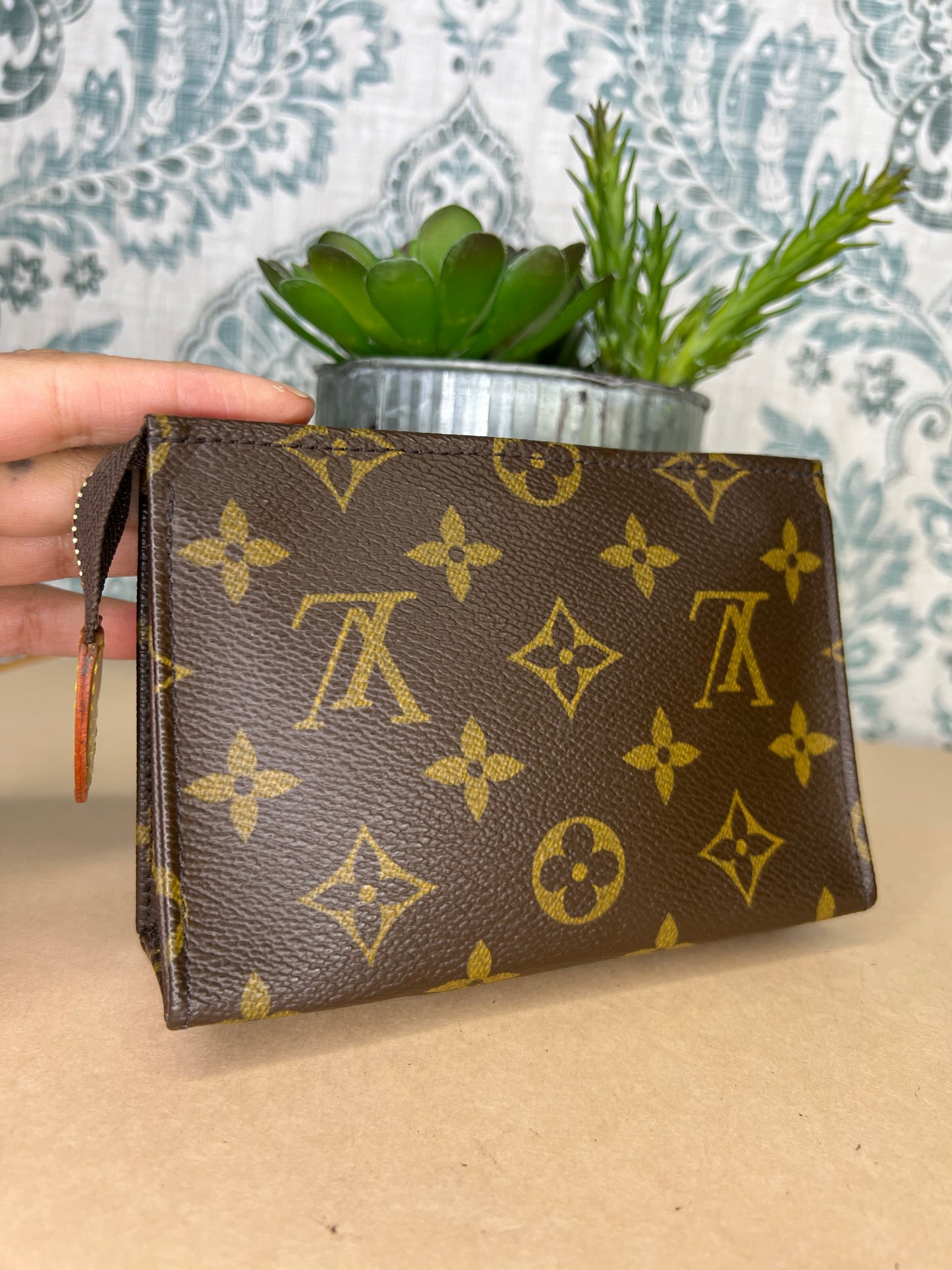 Louis Vuitton Toiletry 15