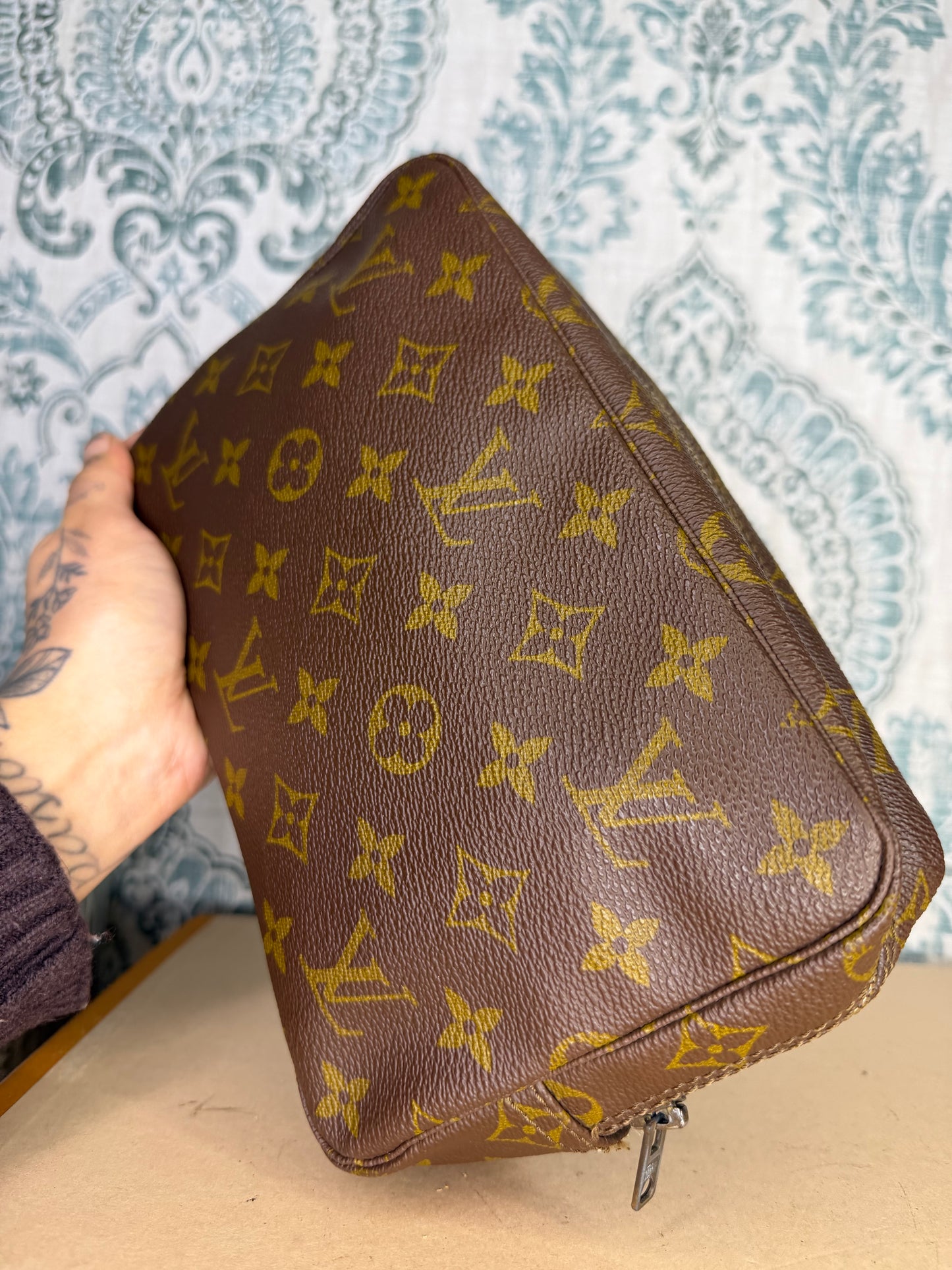 Louis Vuitton Trousse 23