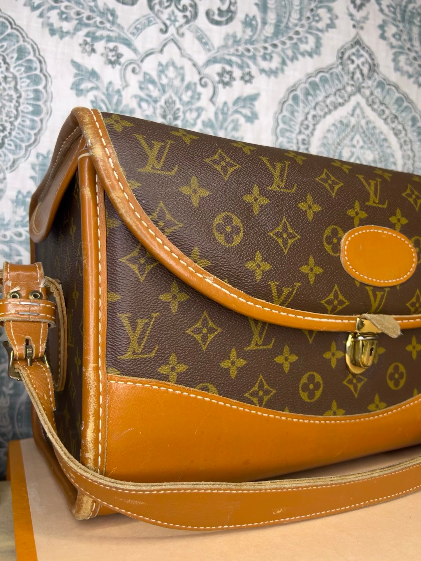 Louis Vuitton French Company Vintage Train Case / Cosmetic Case