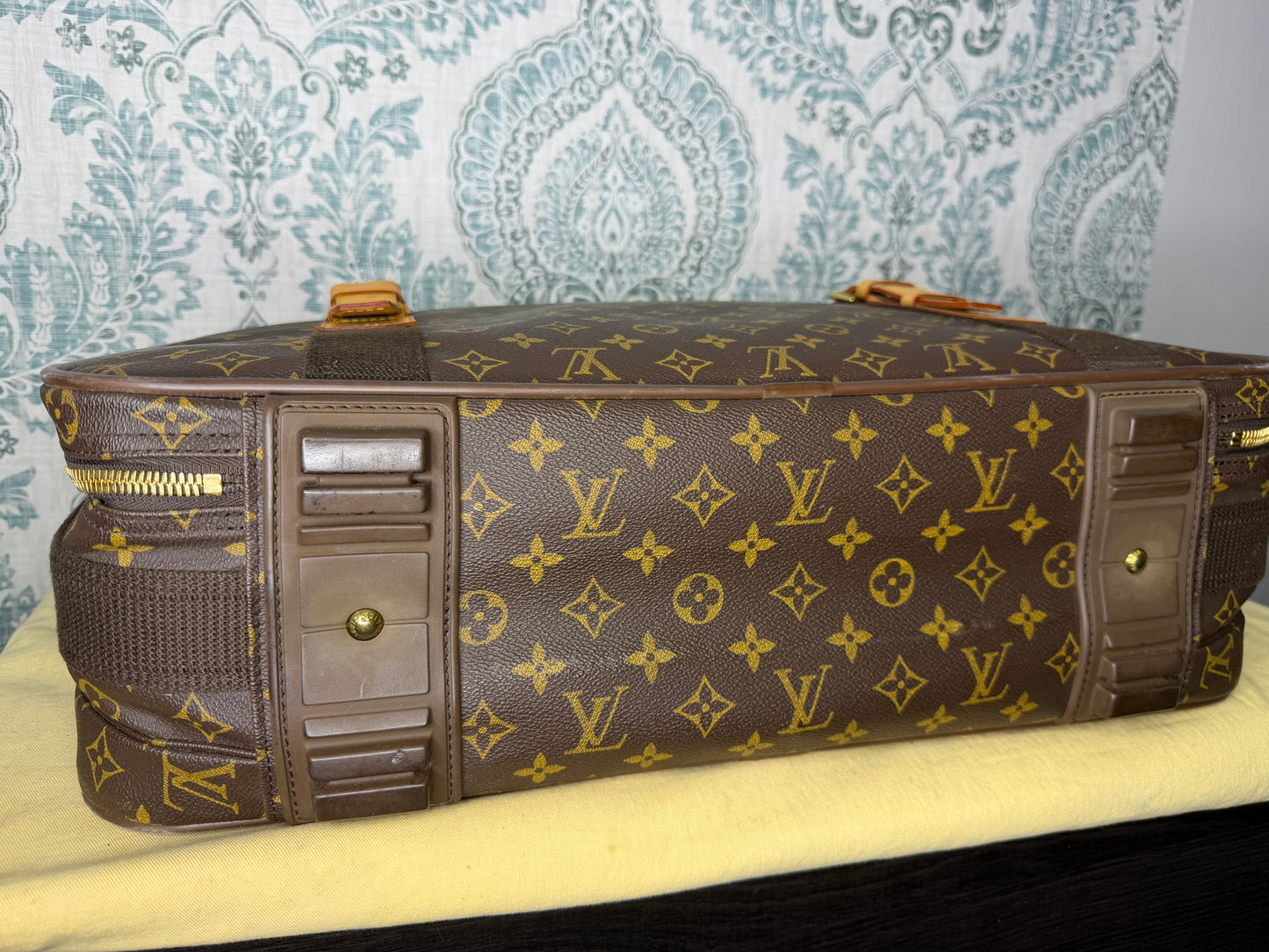 Louis Vuitton Satellite 53 Suit Case