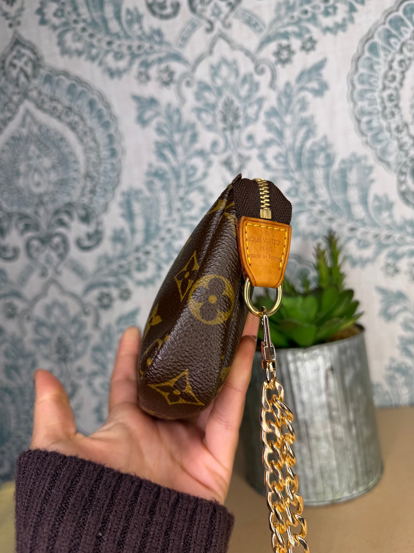 Louis Vuitton Monogram Bucket Pochette #1