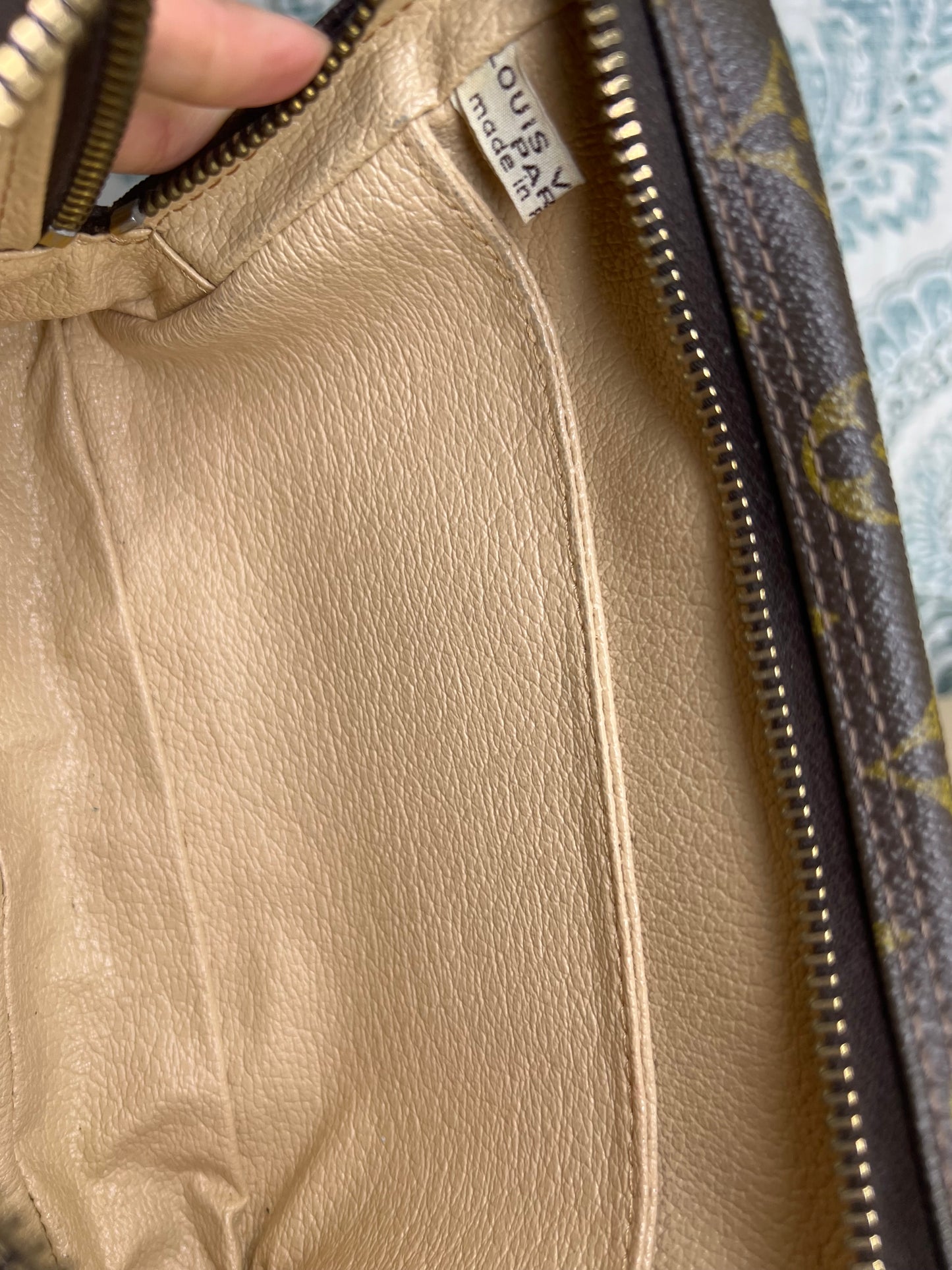 Louis Vuitton Trousse 23