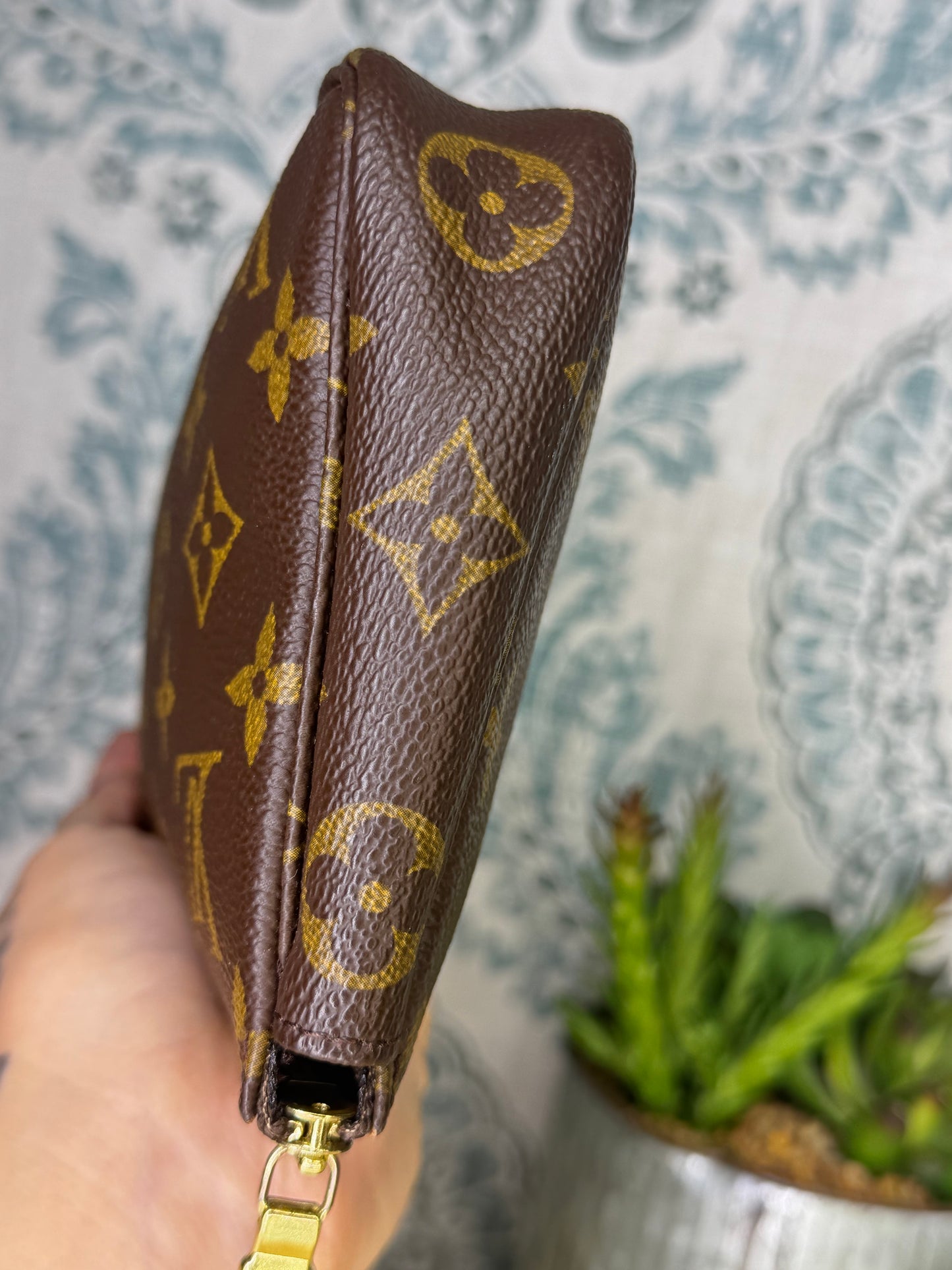 Louis Vuitton Pochette Accessories