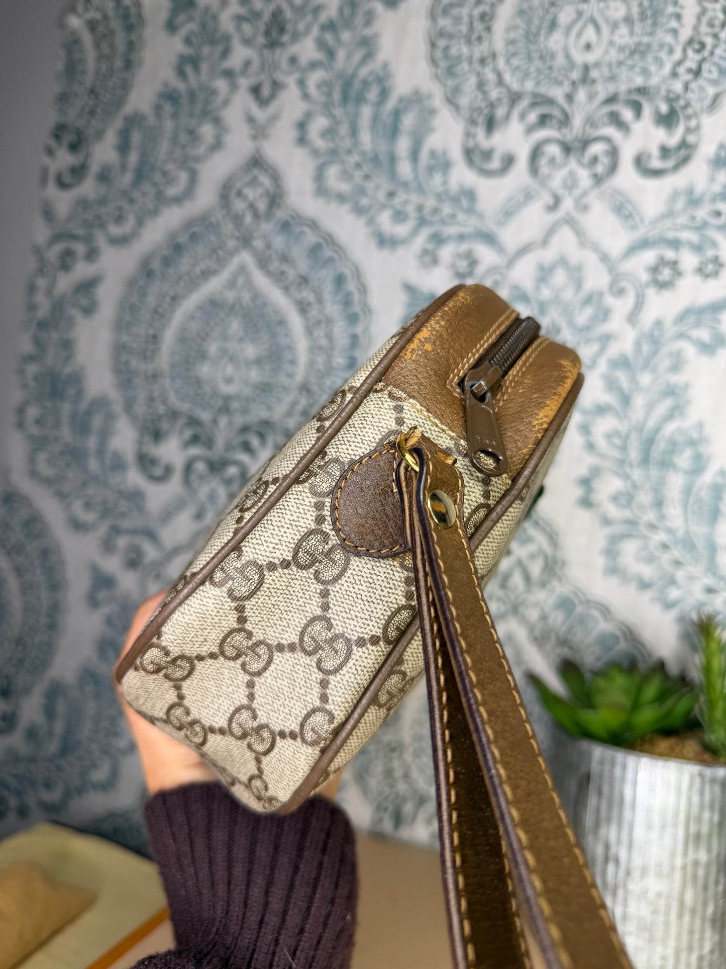 Gucci Supreme Sherry Line Wristlet Clutch