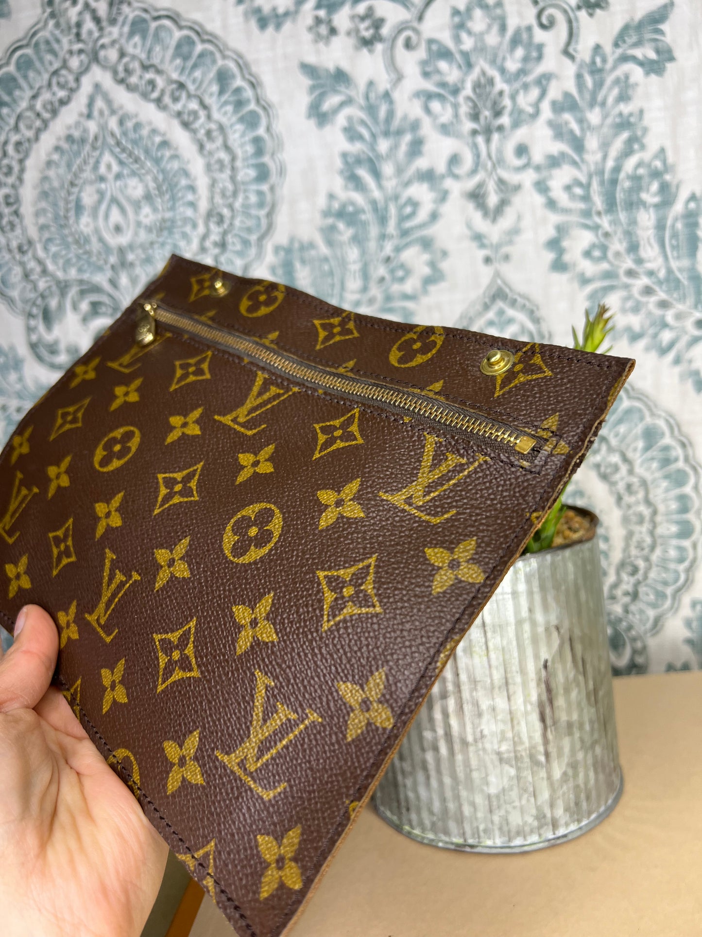 Louis Vuitton Randonnee Pouch F6