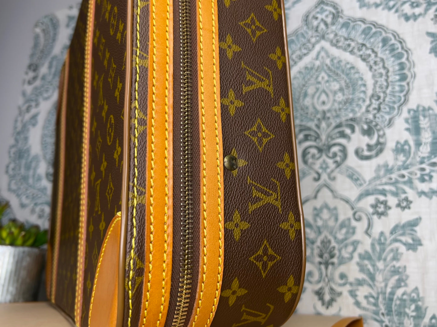 Louis Vuitton Stratos 50