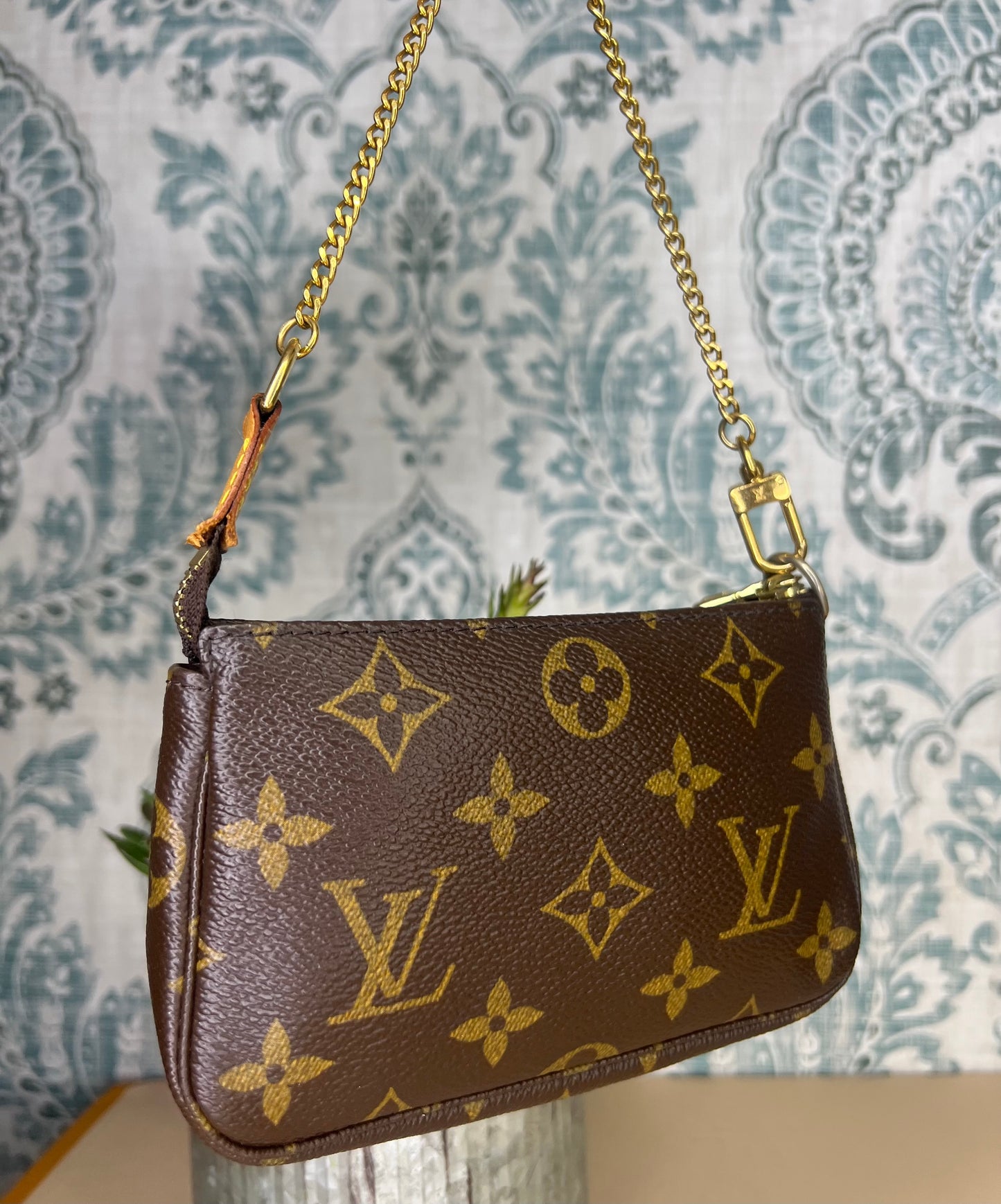 Louis Vuitton Mini Pochette