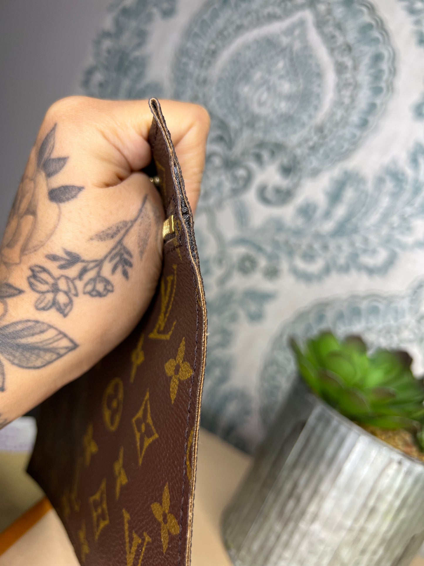 Louis Vuitton Randonnee Pouch I9