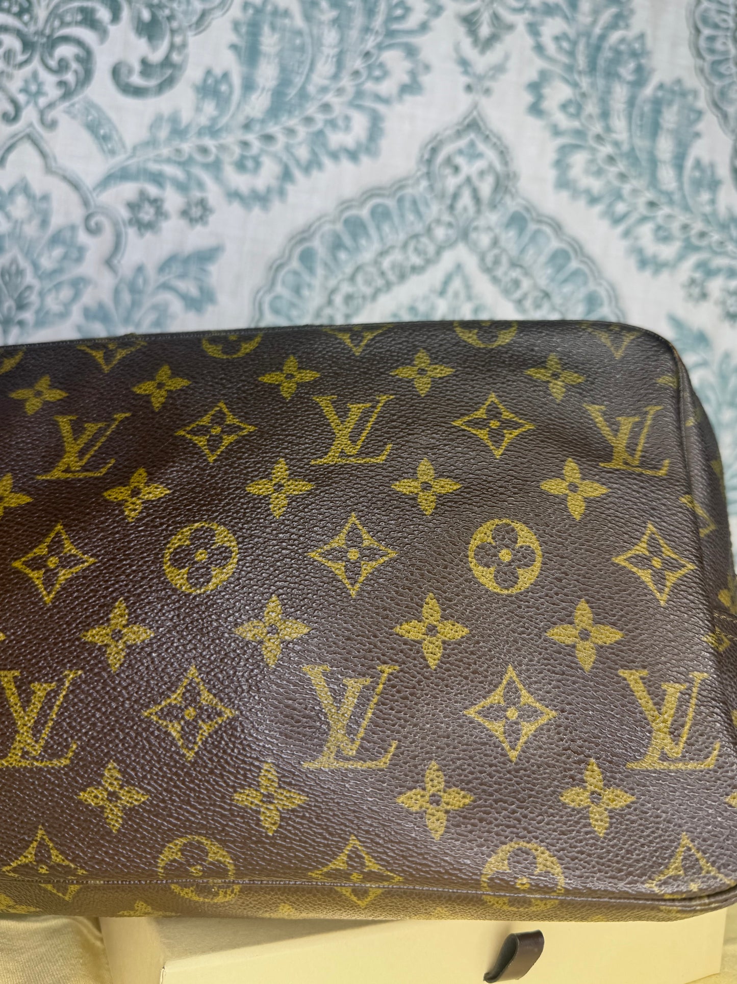 Louis Vuitton Trousse 28