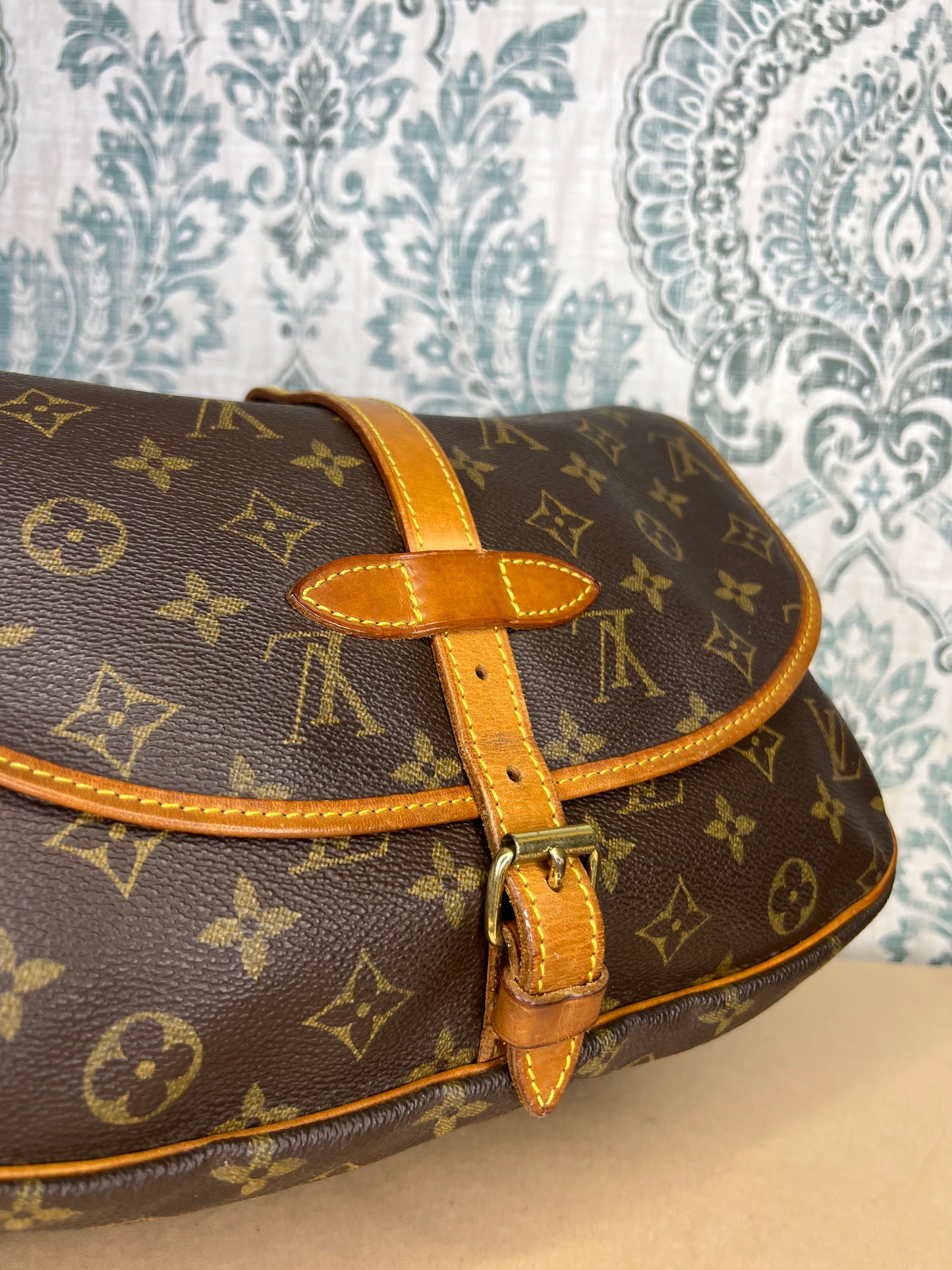 Louis Vuitton Saumur 30