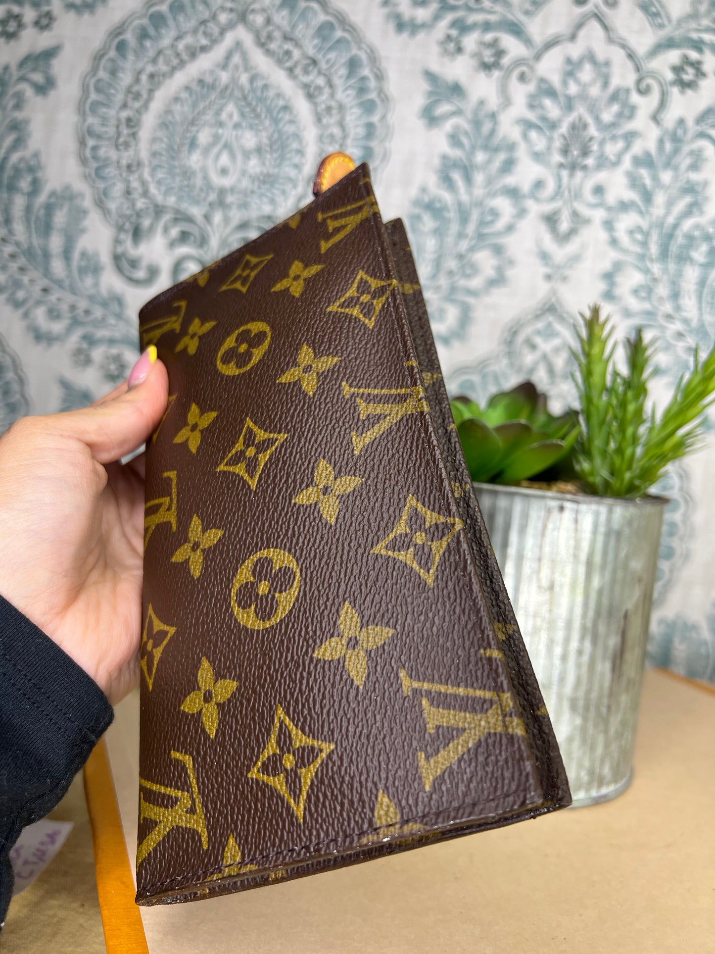 Louis Vuitton Bucket GM Pouch