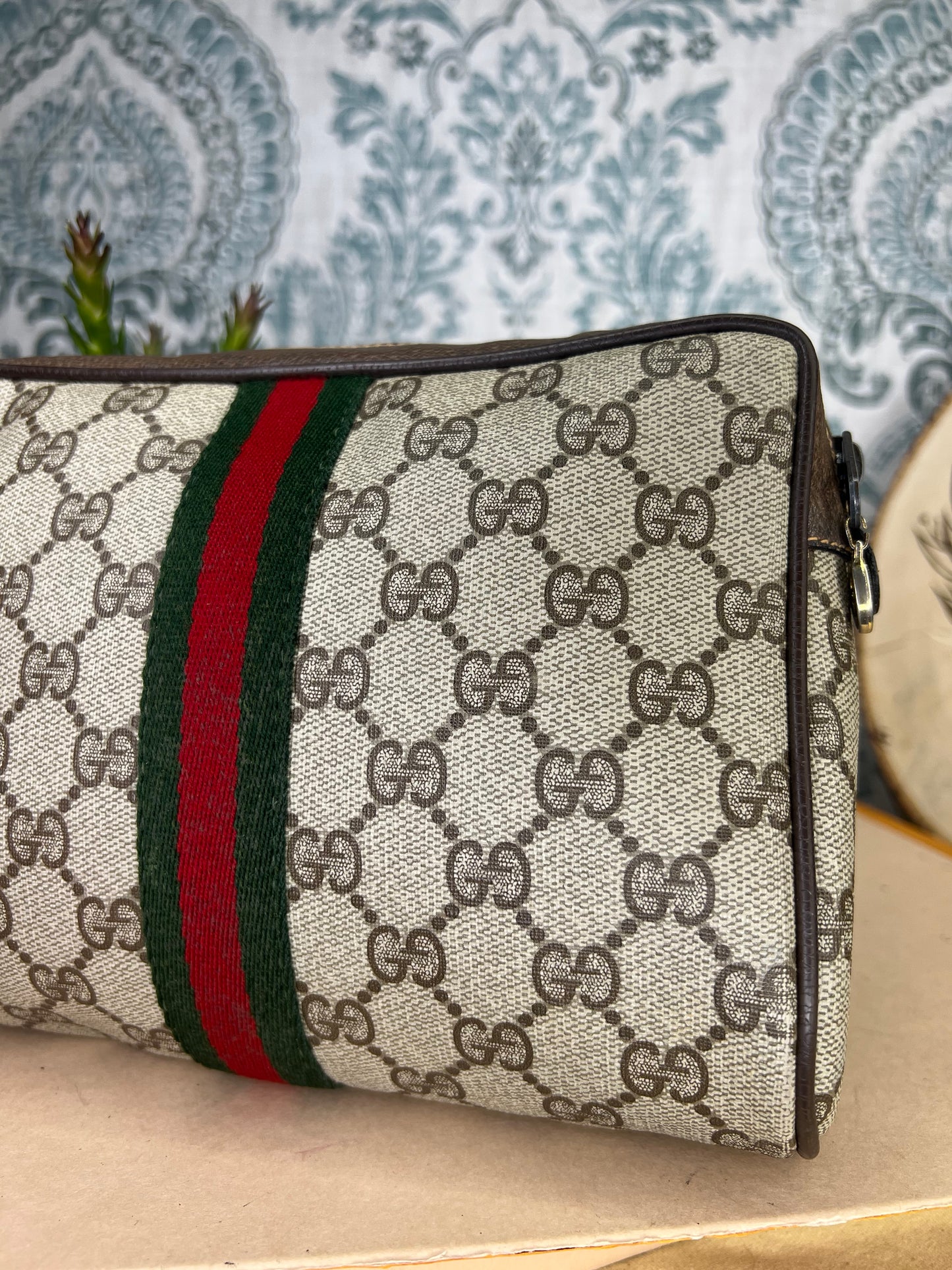 Gucci Supreme Brown Sherry Line Pouch