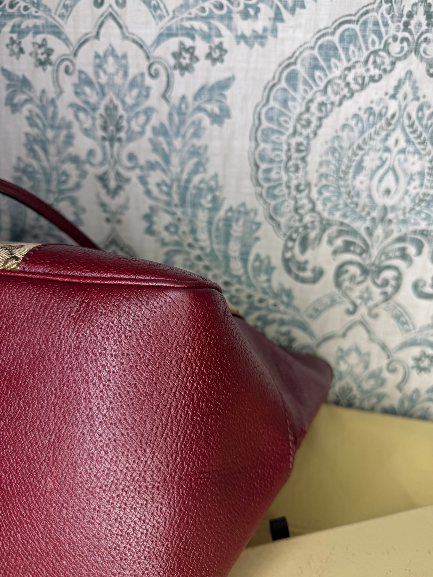 Gucci Medium Bree Zippered Tote