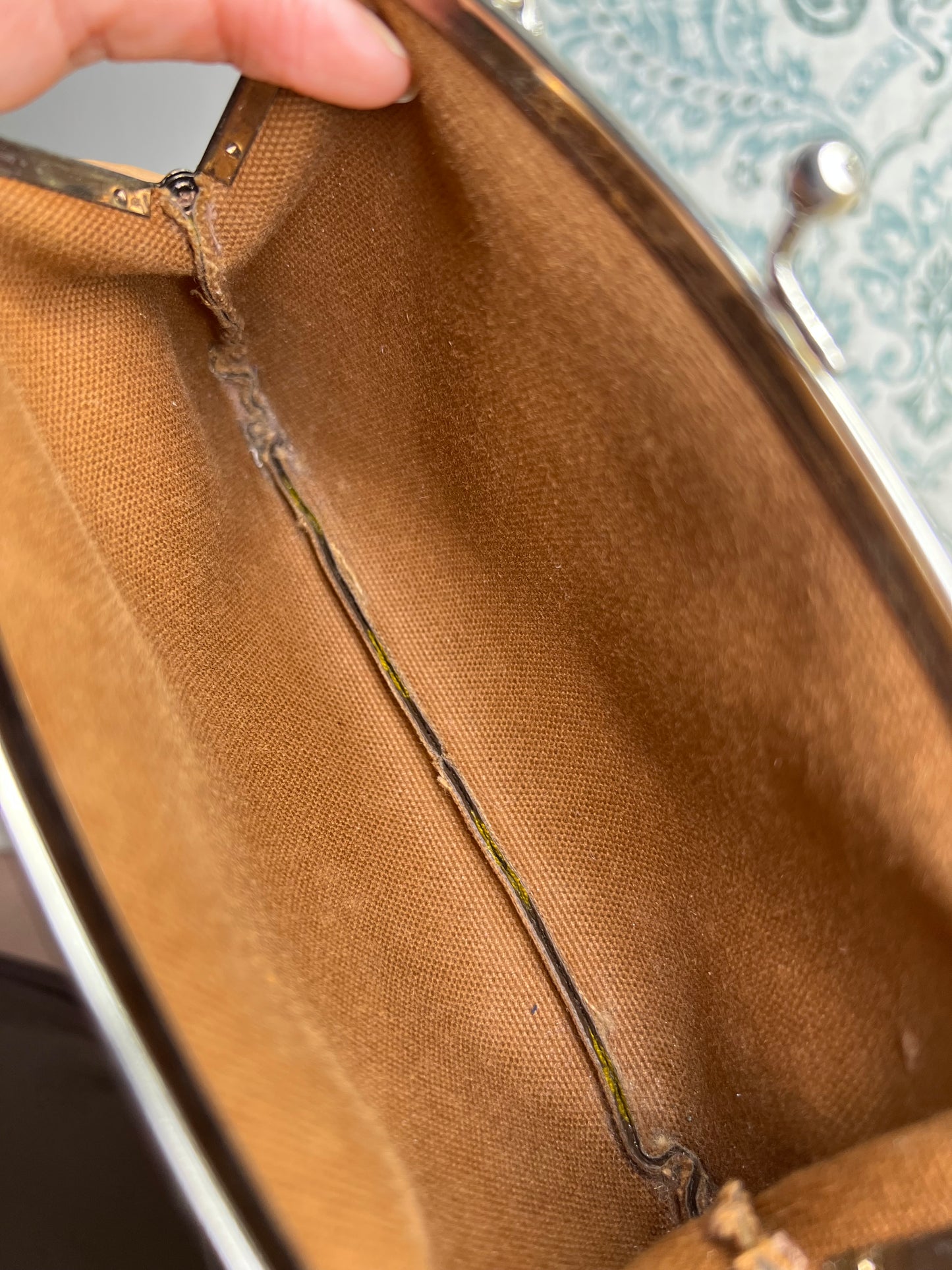 Louis Vuitton Kisslock Wristlet
